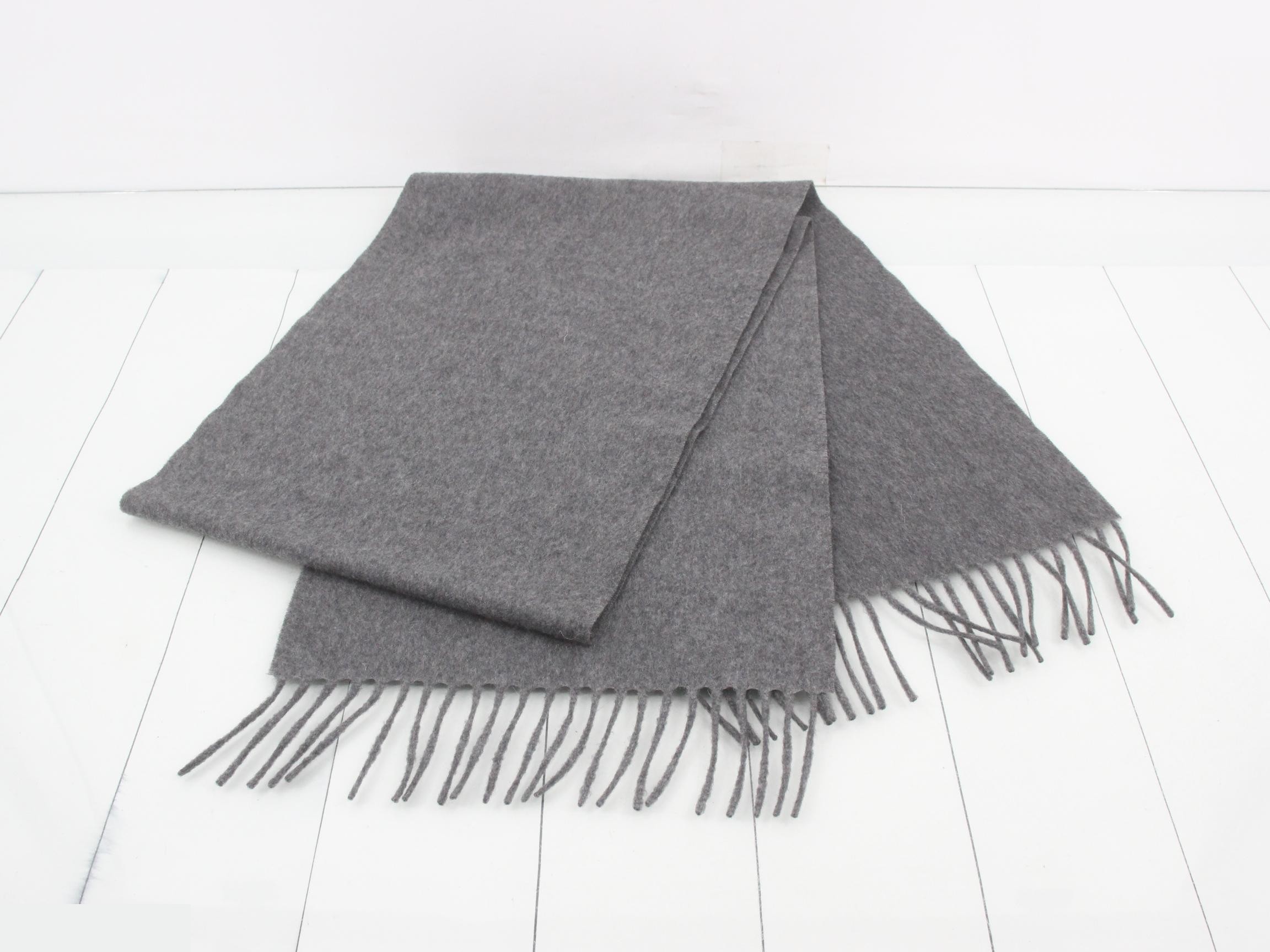 LV logo cashmere scarf with tag. — view 3