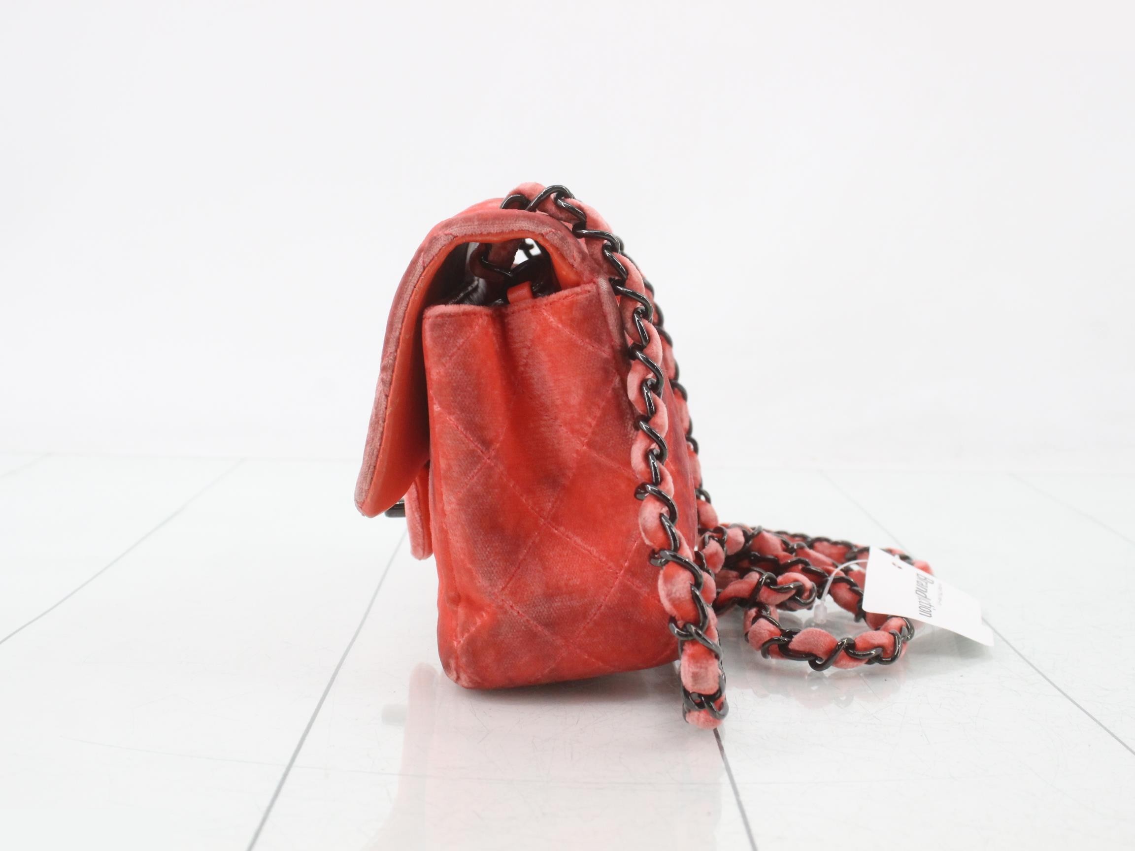 Icon Series (Bags) - Shoulder Bag — view 3