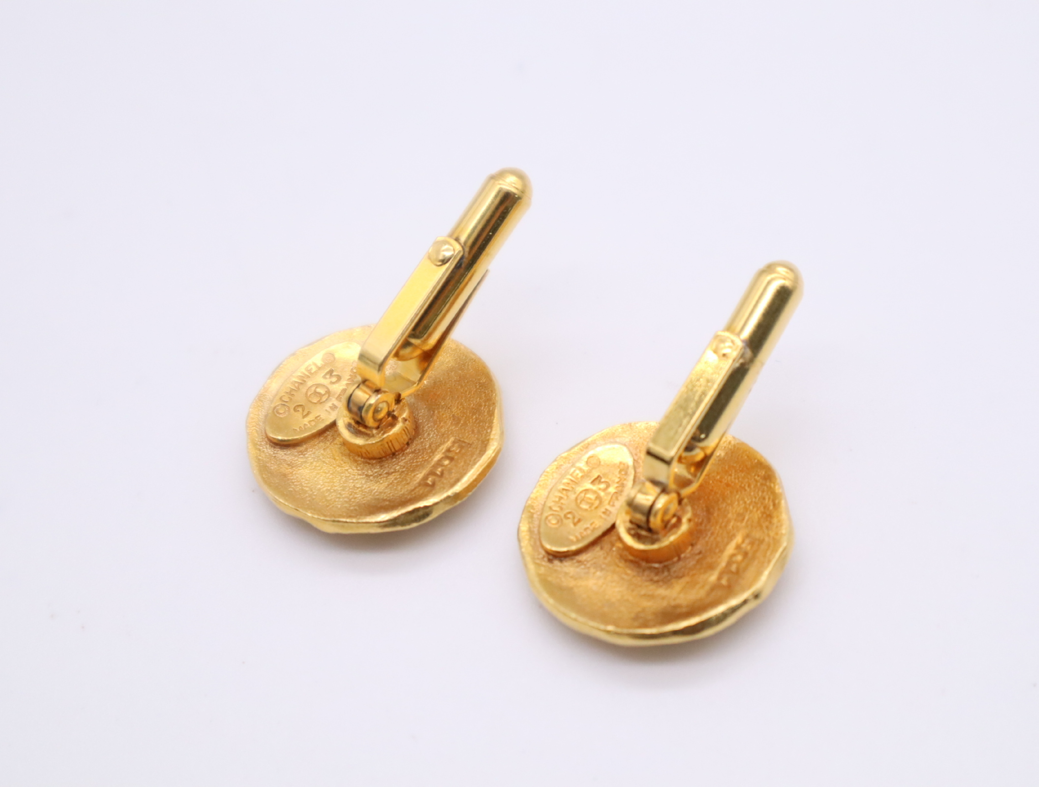 GP Logo Lion Cufflink Set (Tie Clip & Cufflinks) — view 2