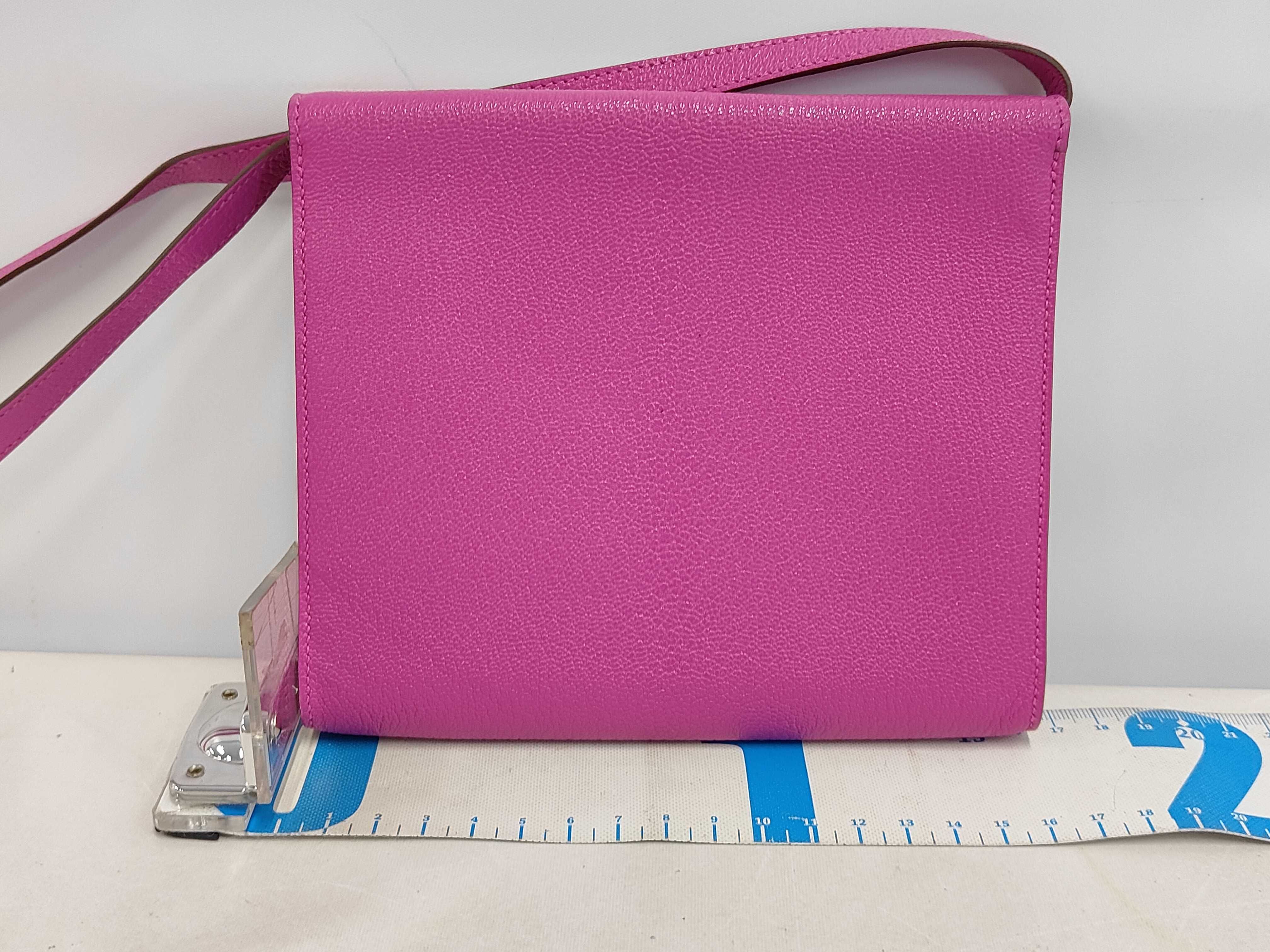 Chic 16 Crossbody Bag Shoulder Bag — view 2
