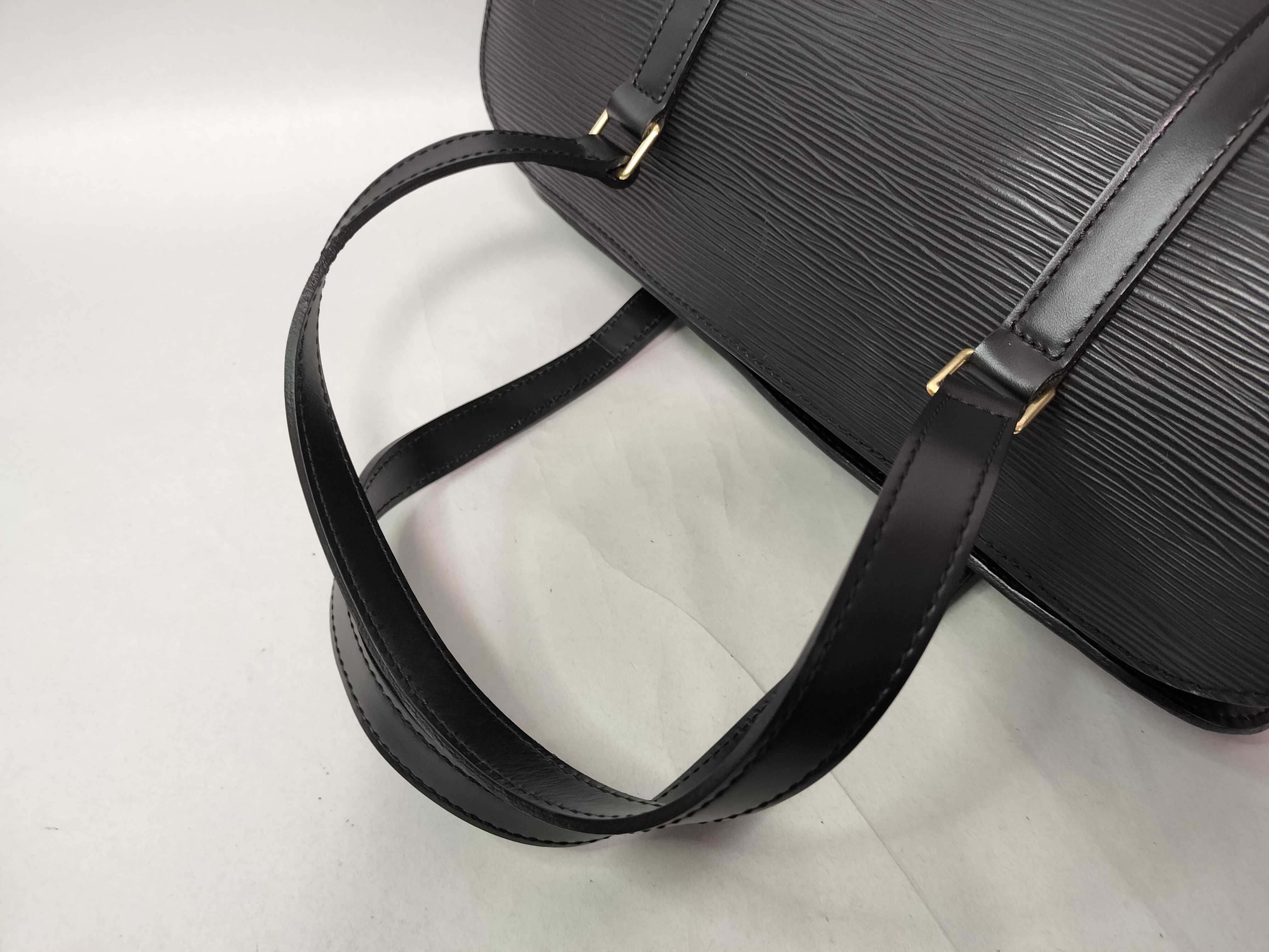Epi Soufflot M52222 AR0949 Black Pouch Handbag (Damaged Strap) — view 5