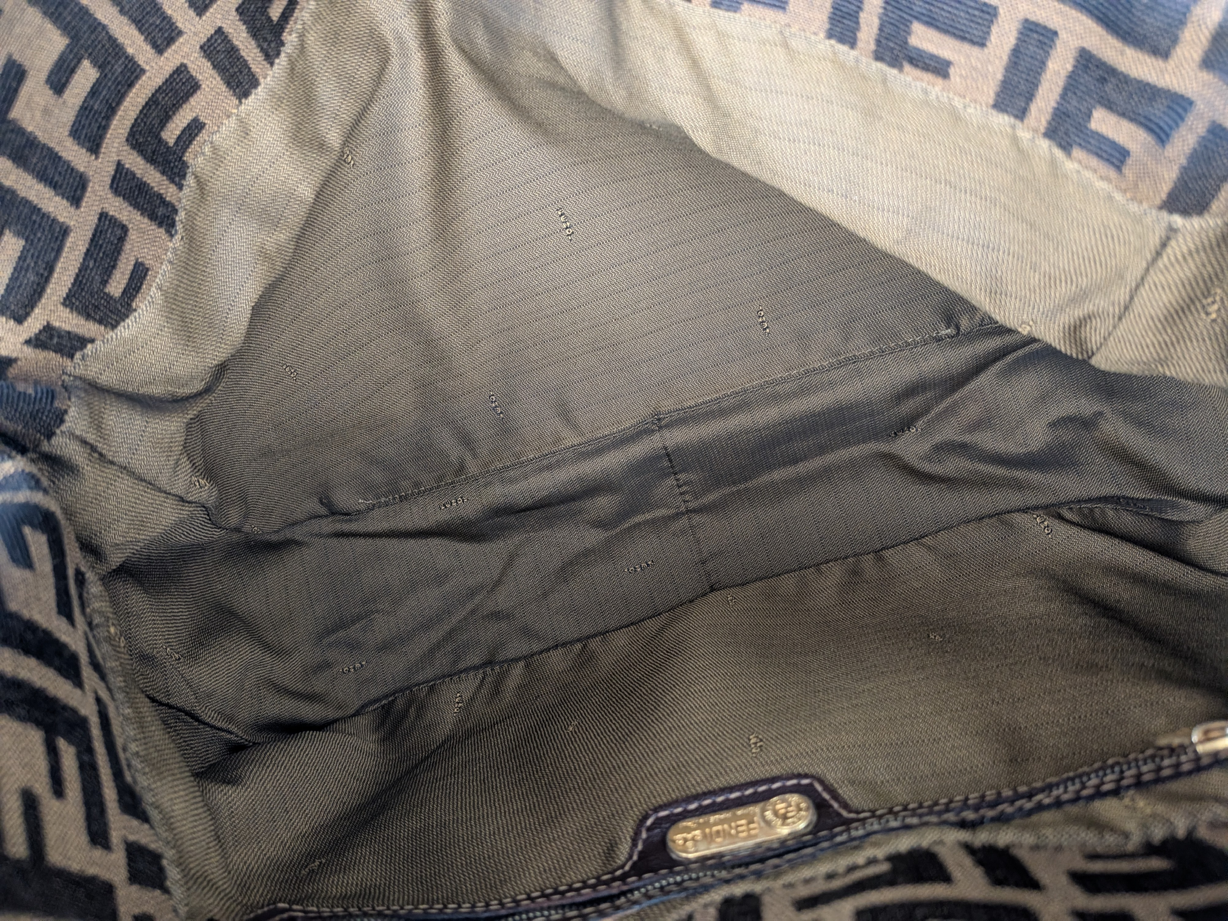 Mamma Bucket Zucca Shoulder Bag — view 9