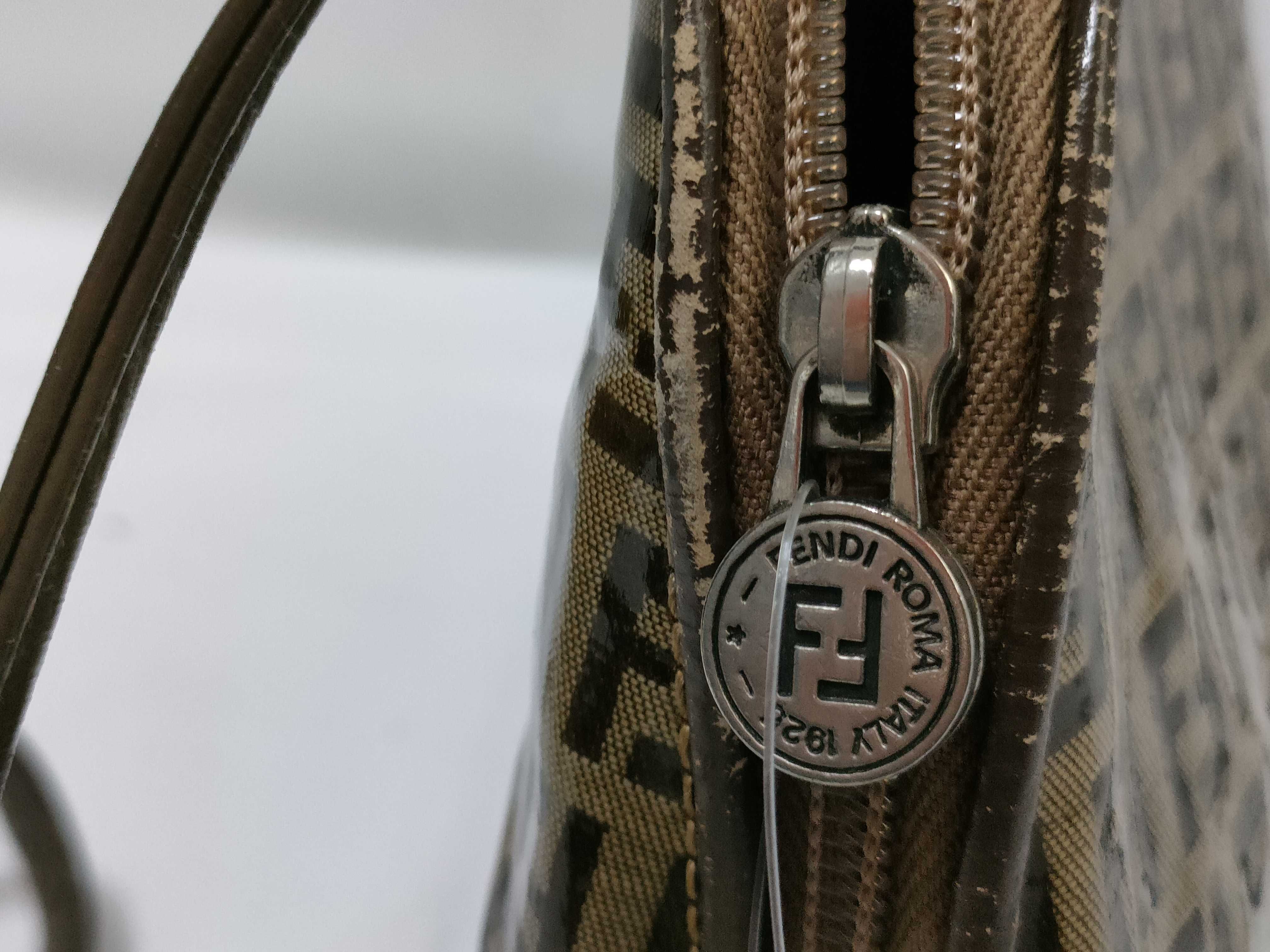 Zucca pattern enamel shoulder bag — view 13