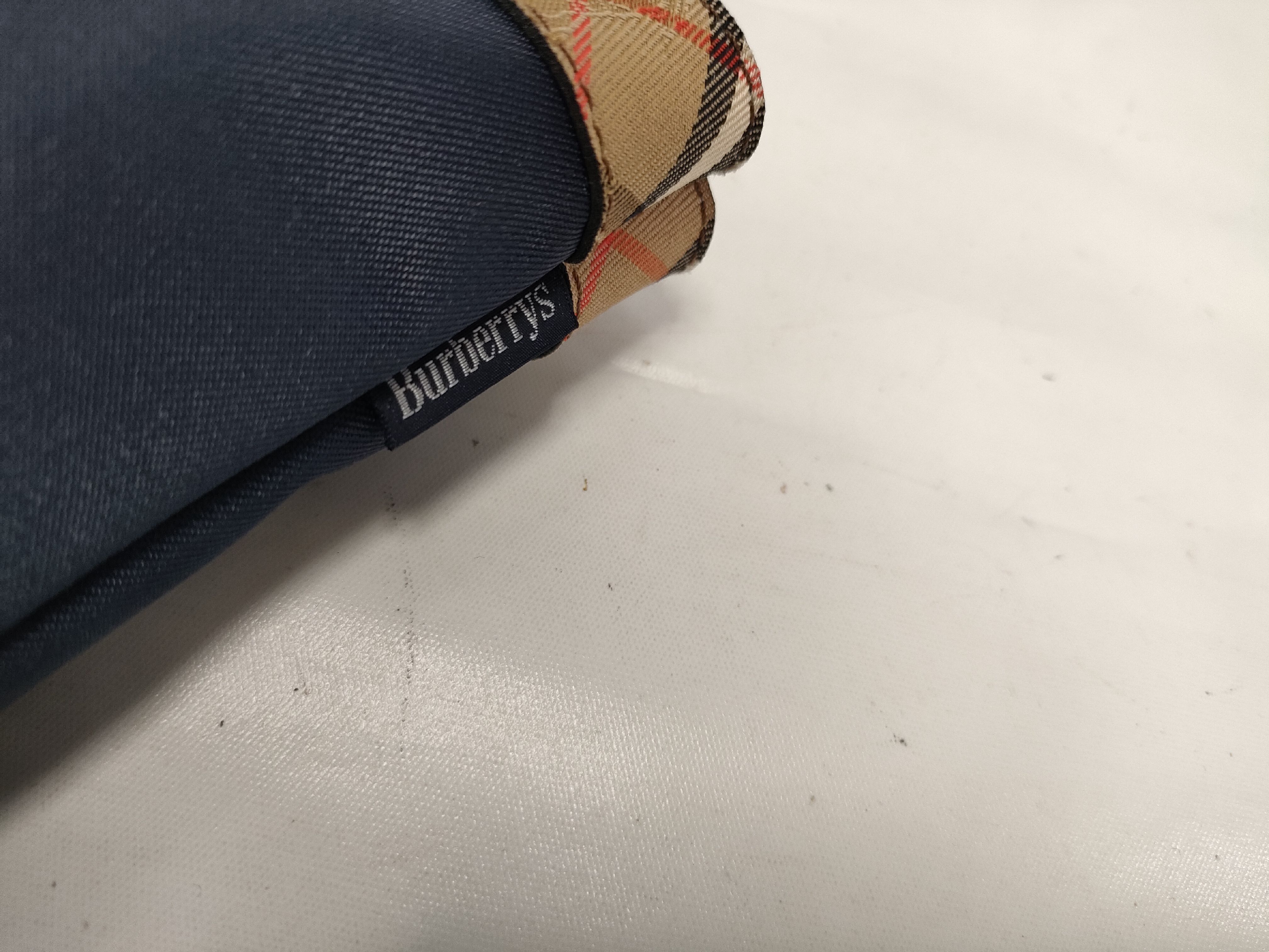 pouch handkerchief gift — view 4