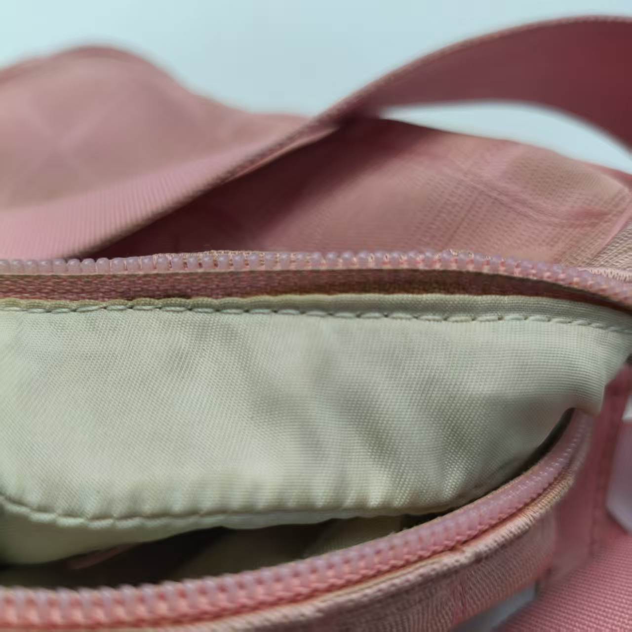 【*Shipped from: China*】CHANEL Ice Cube Canvas Shoulder Bag 10515375 — view 14