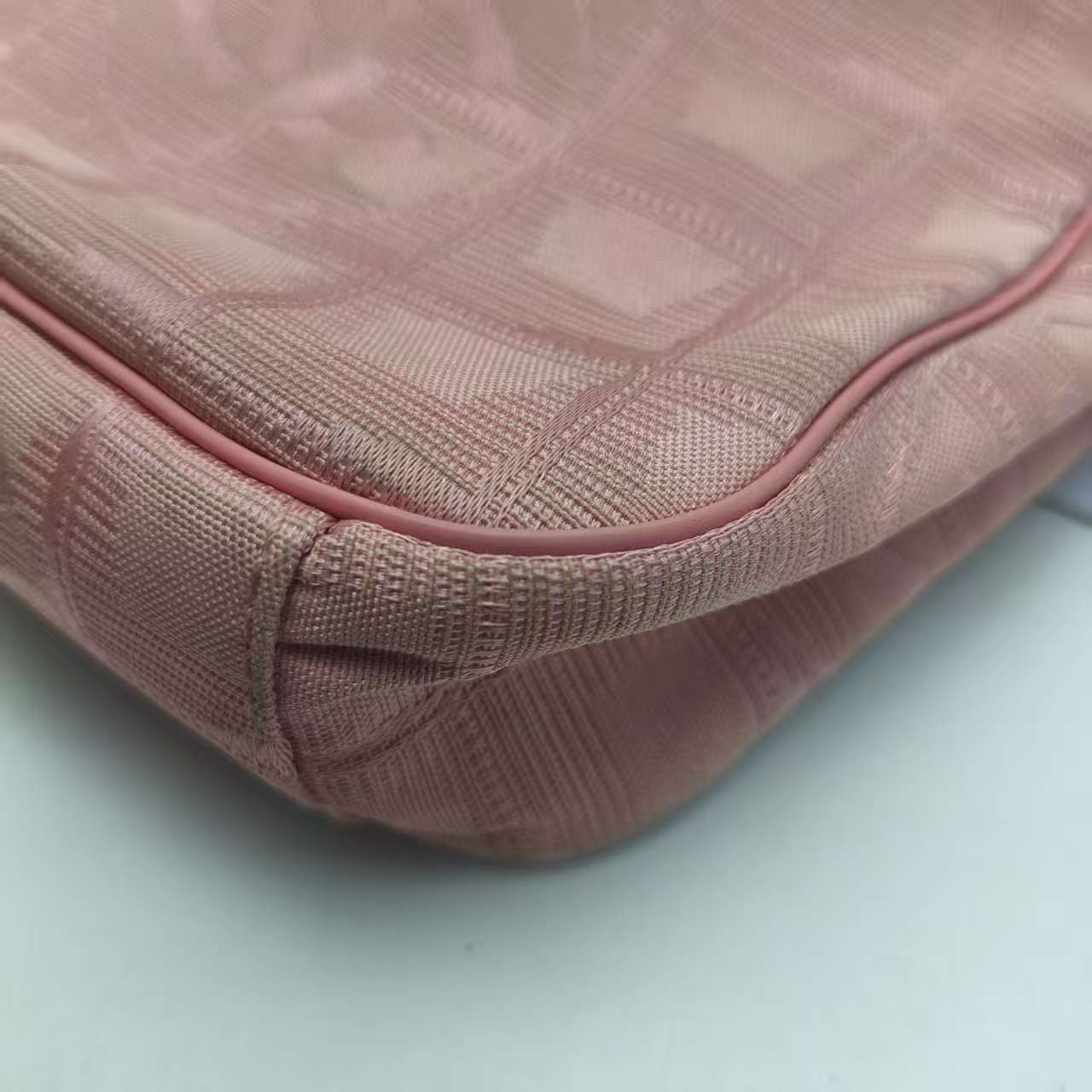 【*Shipped from: China*】CHANEL Ice Cube Canvas Shoulder Bag 10515375 — view 5