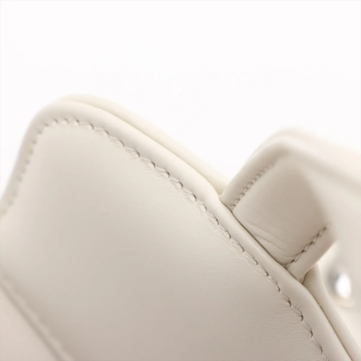 Petit GG Leather 2WAY Handbag White 745918 — view 12