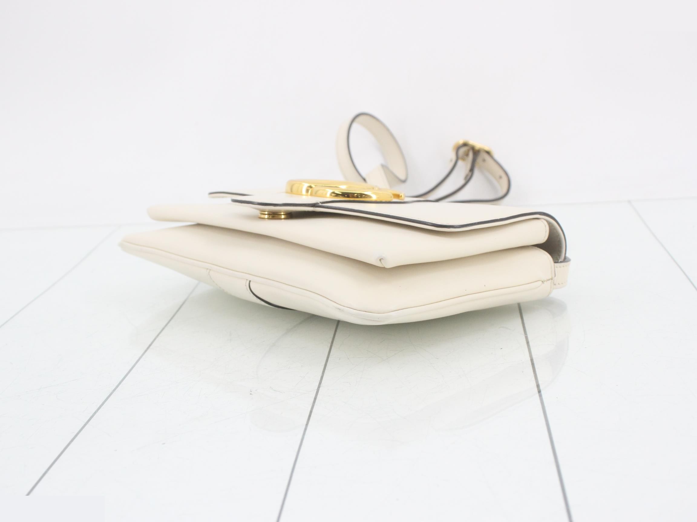GG Marmont Leather Shoulder Bag — view 6