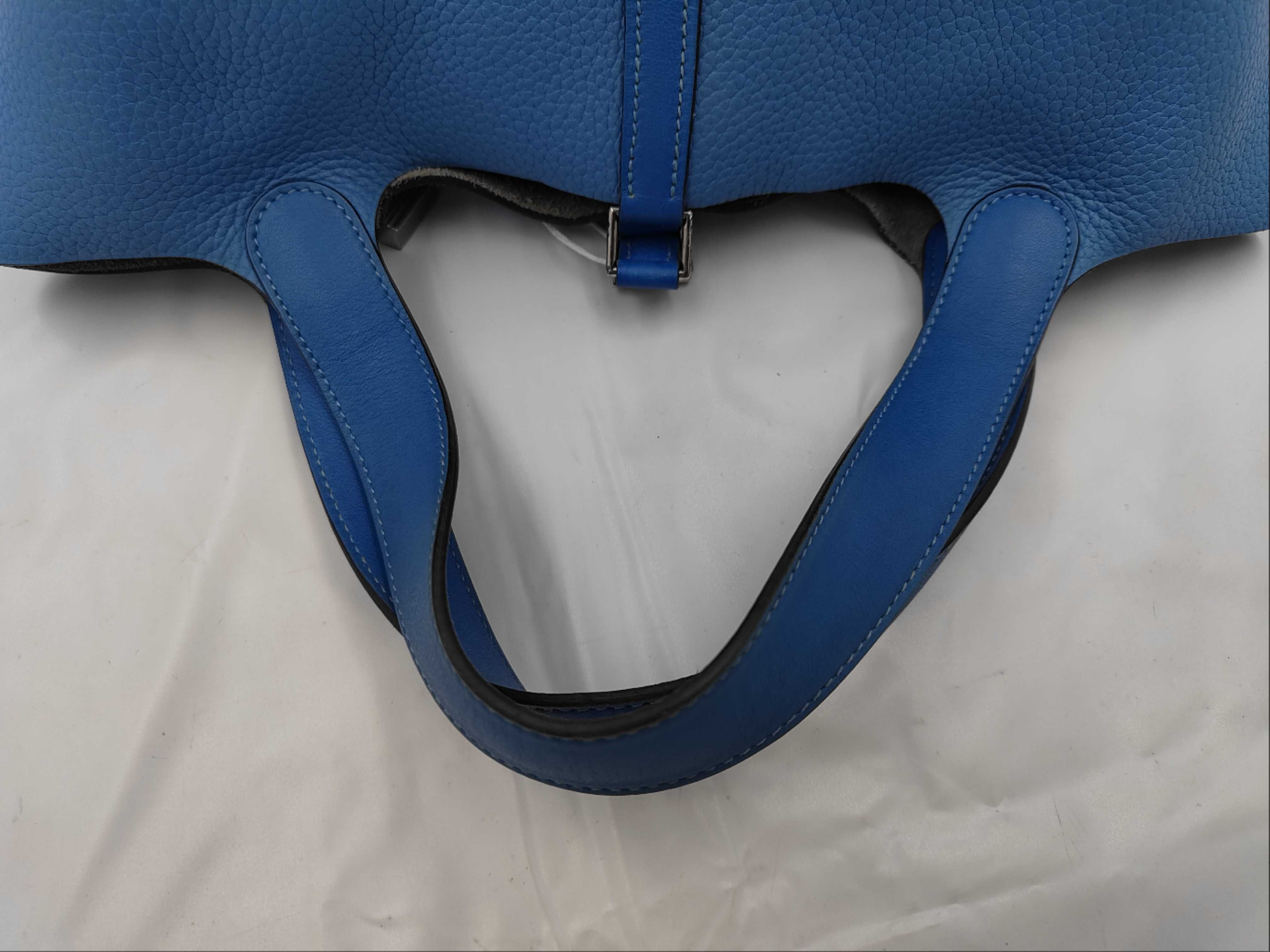 Picotin Lock 22 Handbag — view 3