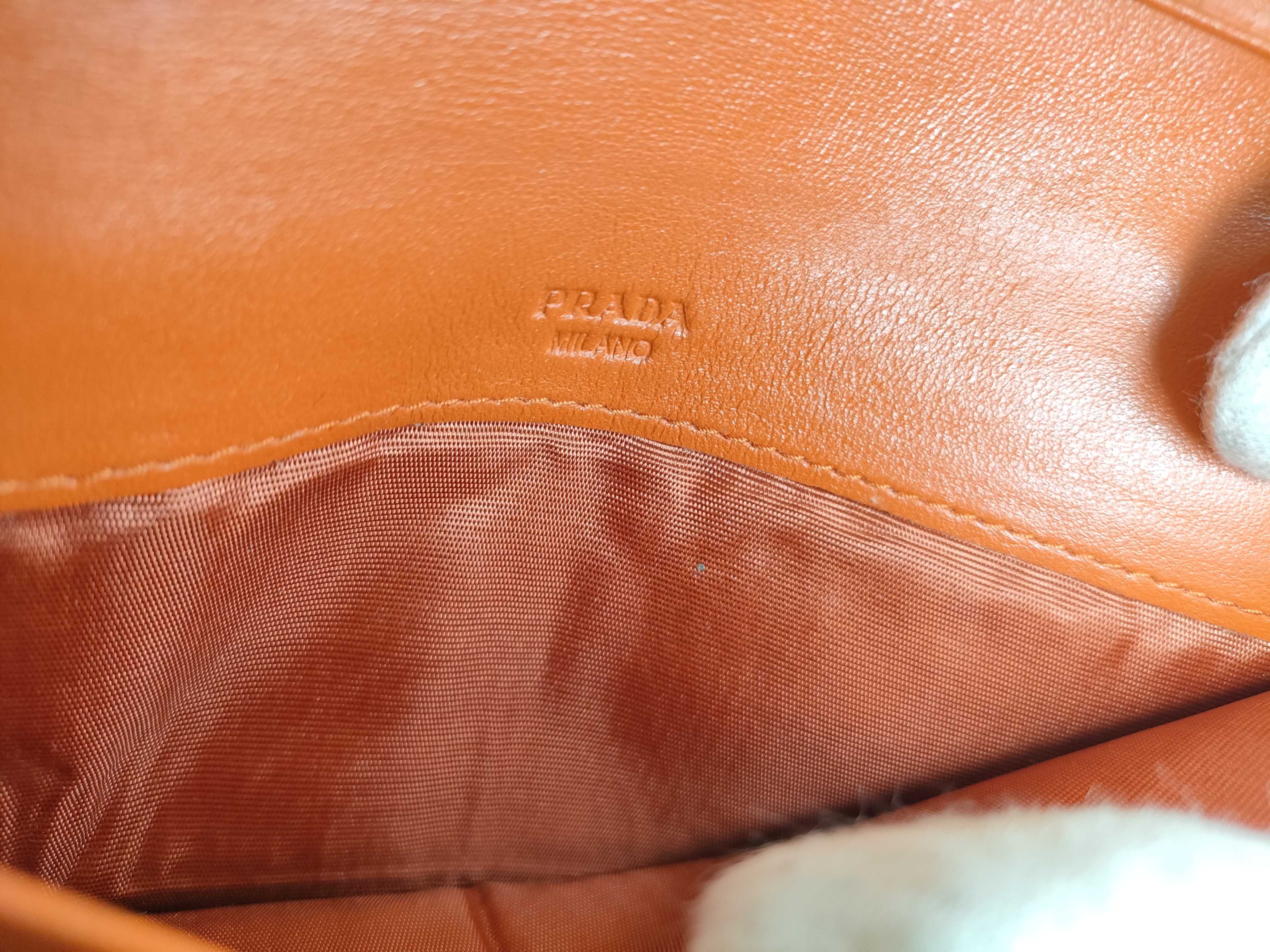 bi-fold long wallet, quilted, orange. — view 14