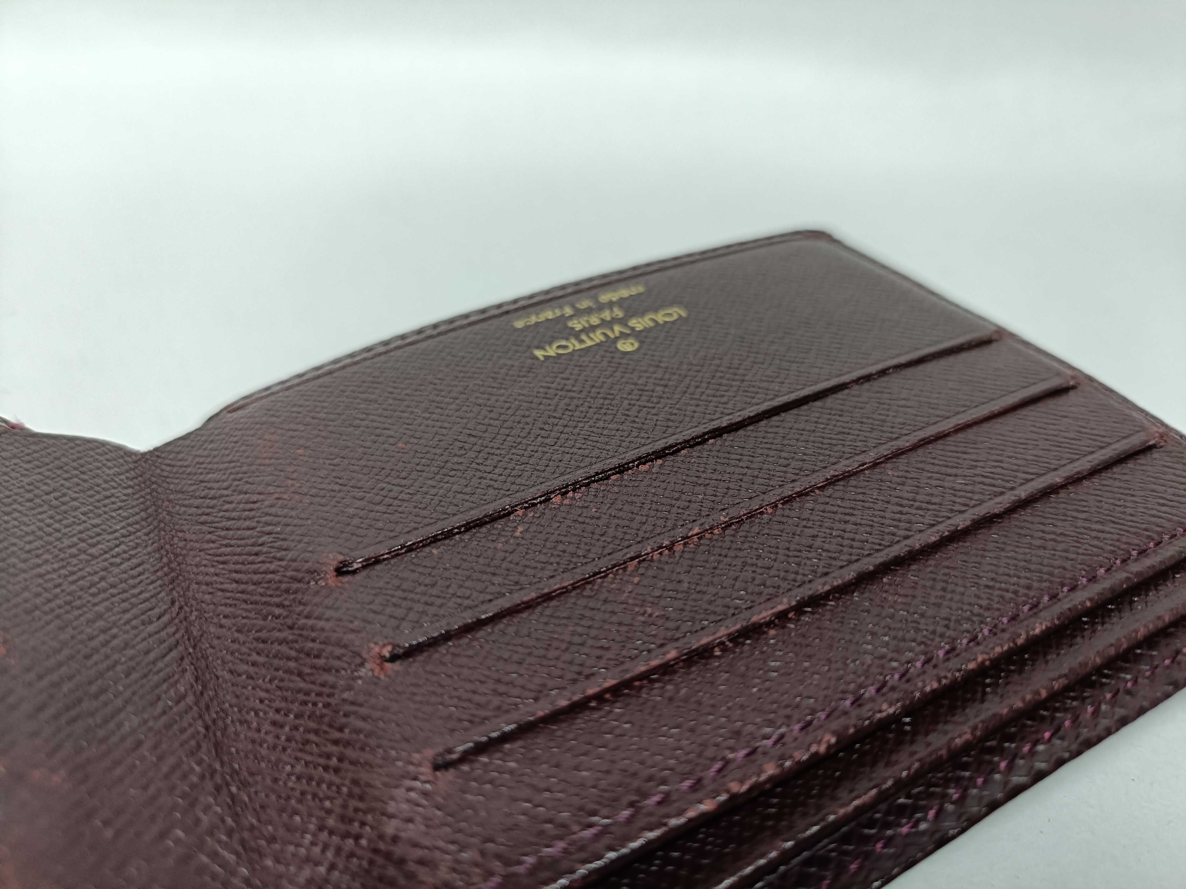 Taiga wallet case bill compartment — view 10