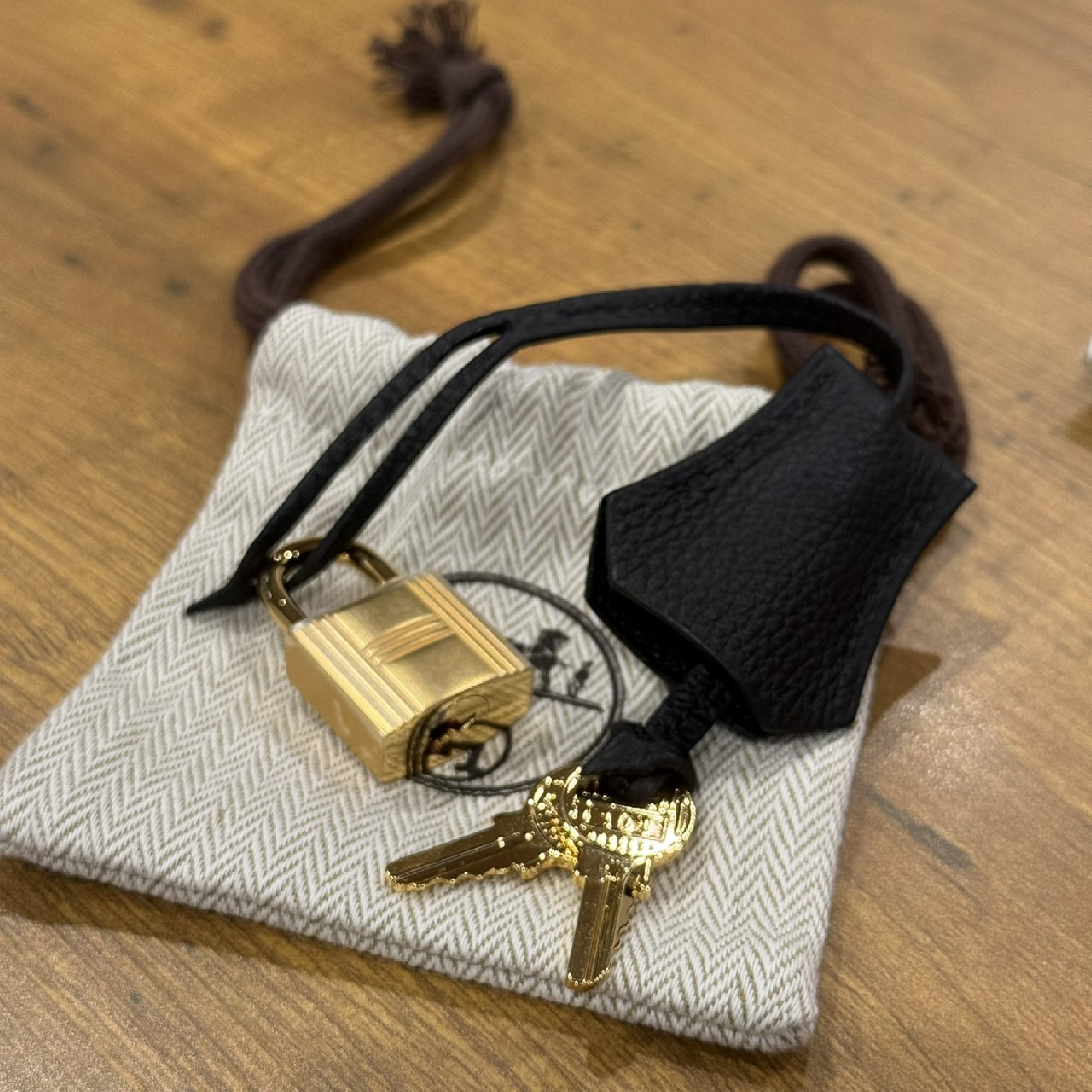 Birkin 25 Black Togo GHW G Stamp Handbag — view 2