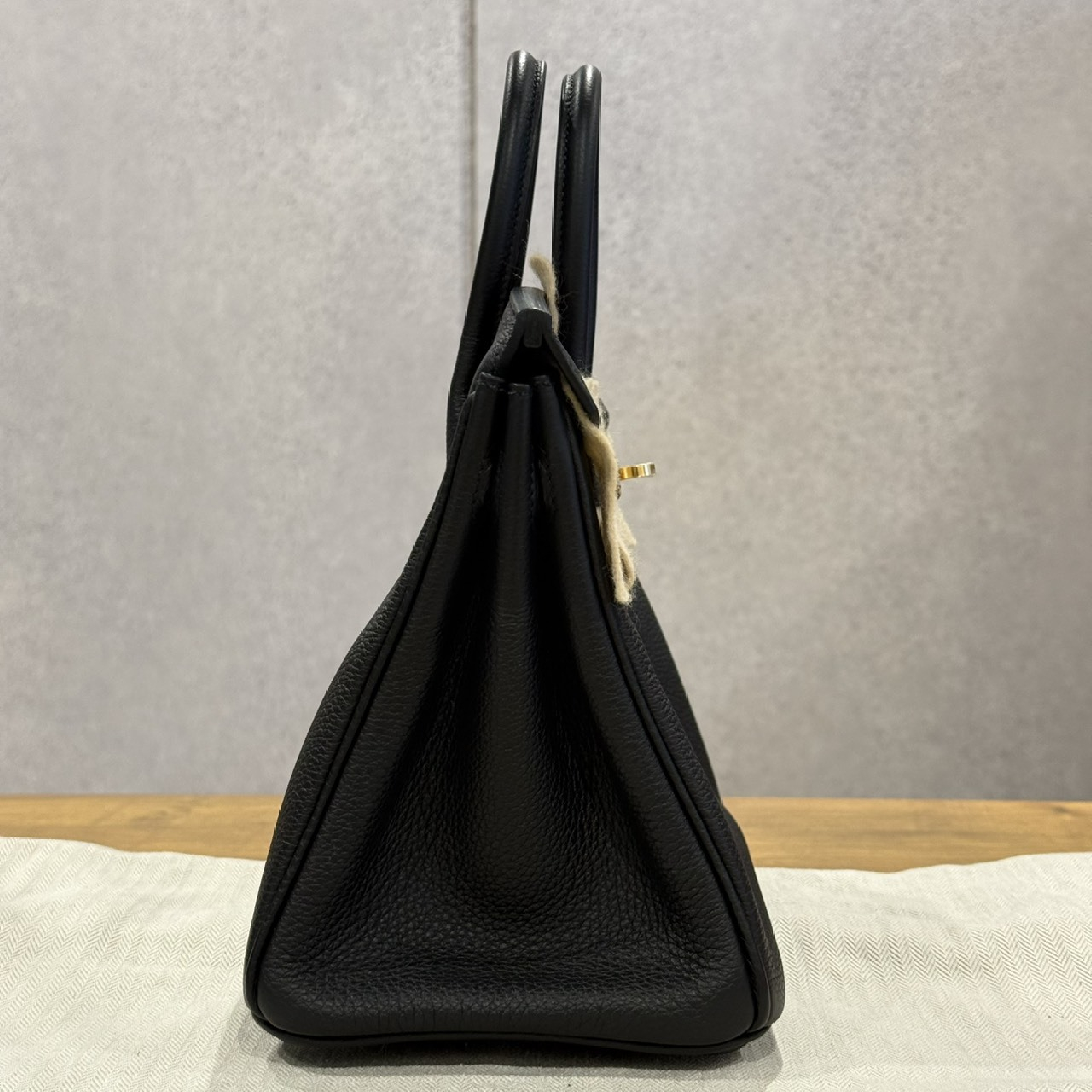 Birkin 25 Black Togo GHW G Stamp Handbag — view 5