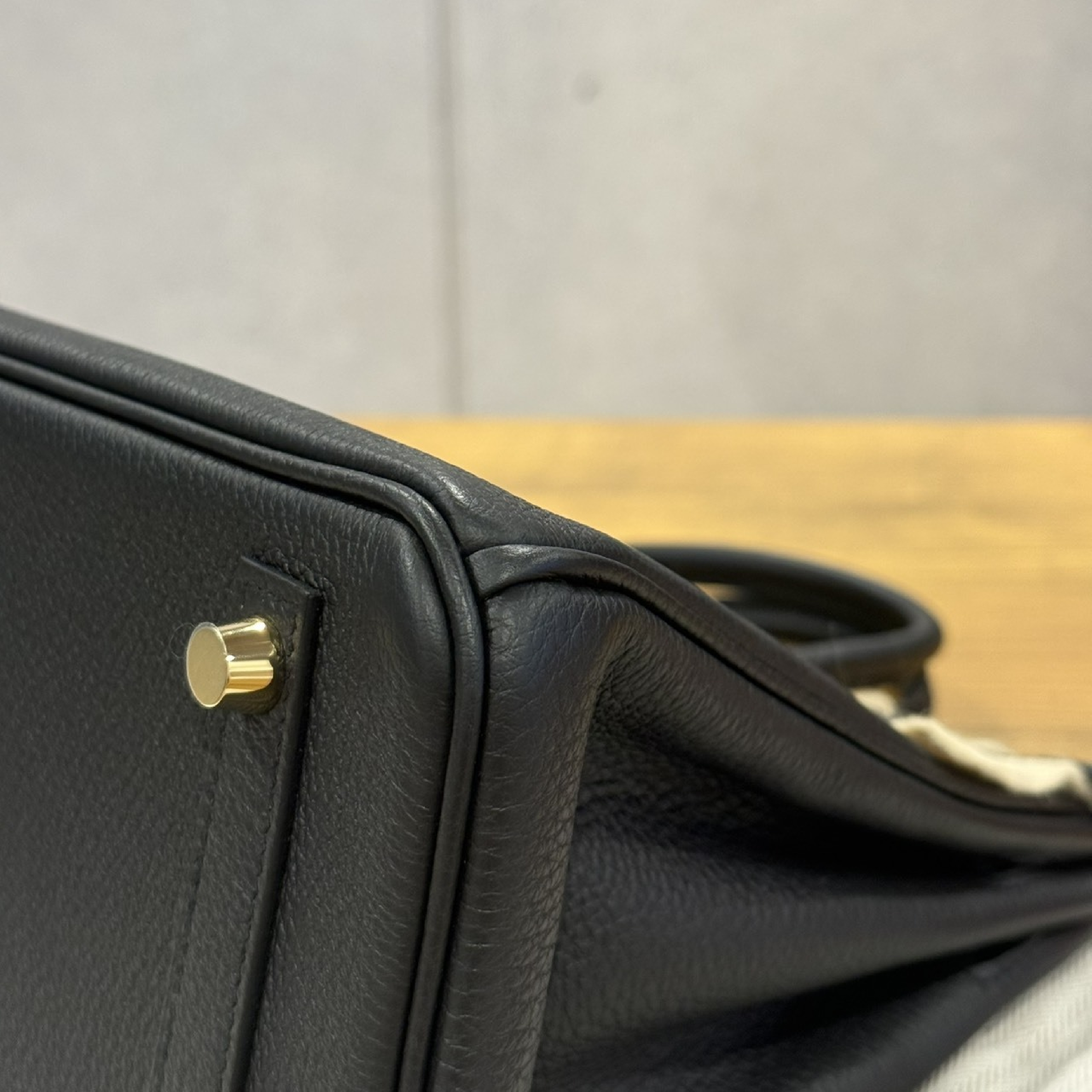 Birkin 25 Black Togo GHW G Stamp Handbag — view 8