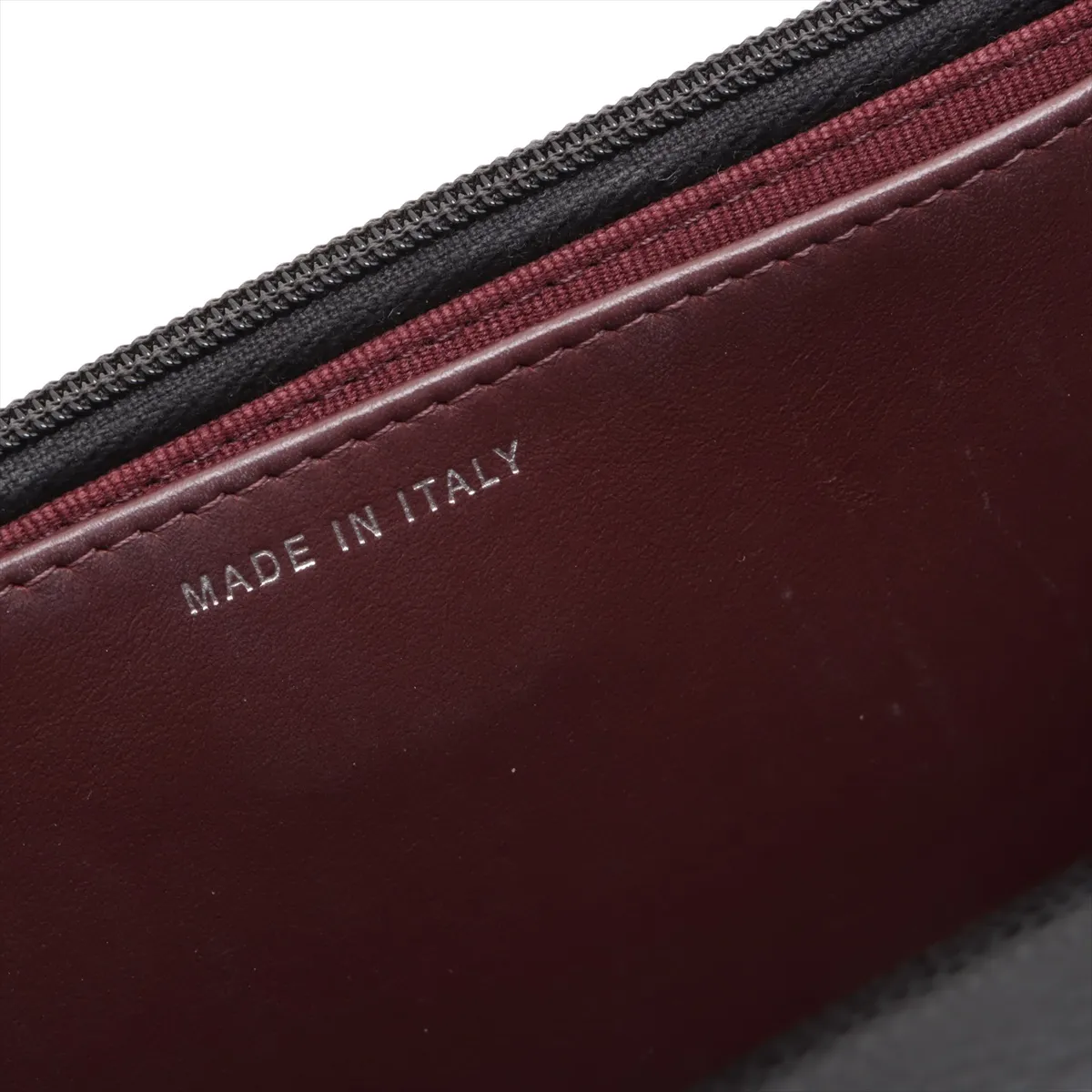Matelasse caviar skin chain wallet black silver hardware HH4G6XE3 random plate AP0250 — view 13