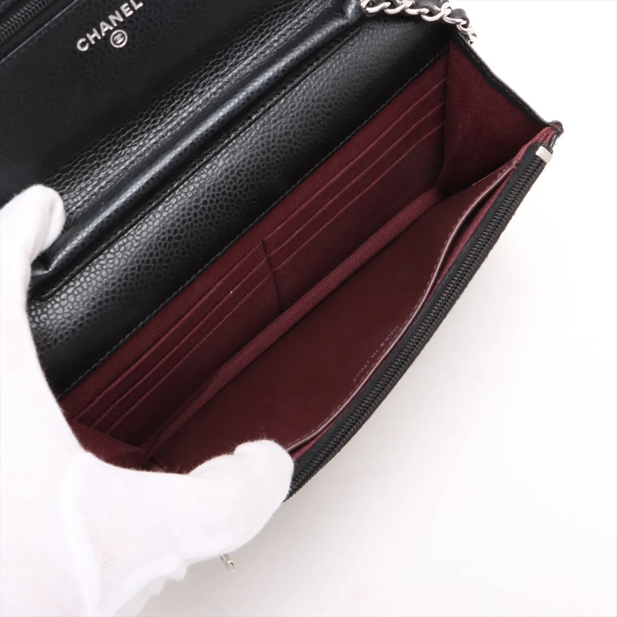 Matelasse caviar skin chain wallet black silver hardware HH4G6XE3 random plate AP0250 — view 6