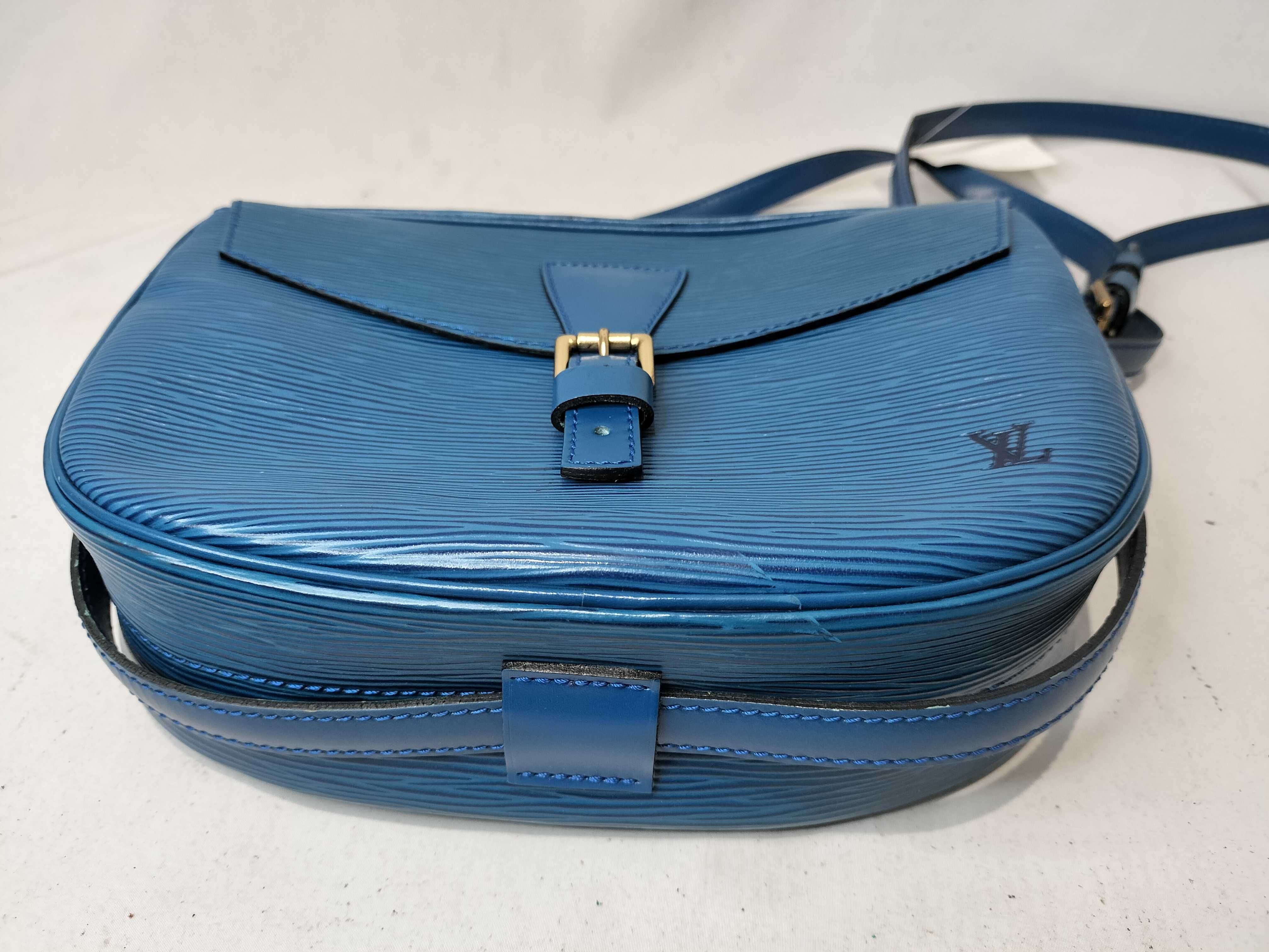 Epi Jeune Fille Shoulder Bag — view 8
