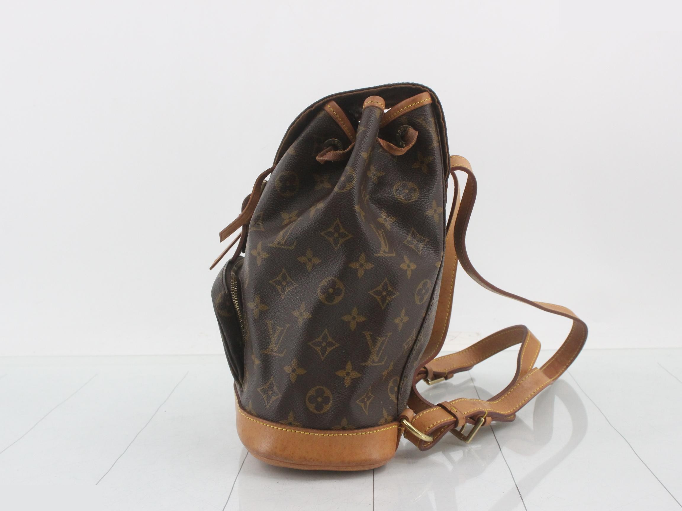 Other lines: Nova Check bags and shoulder bags — view 3