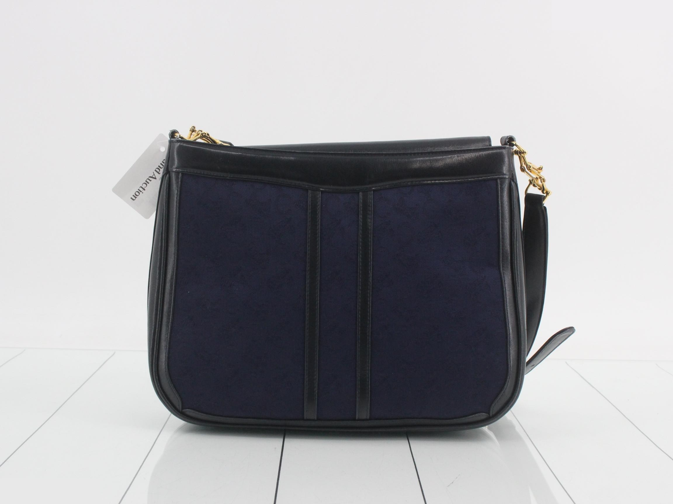 One-shoulder — view 2