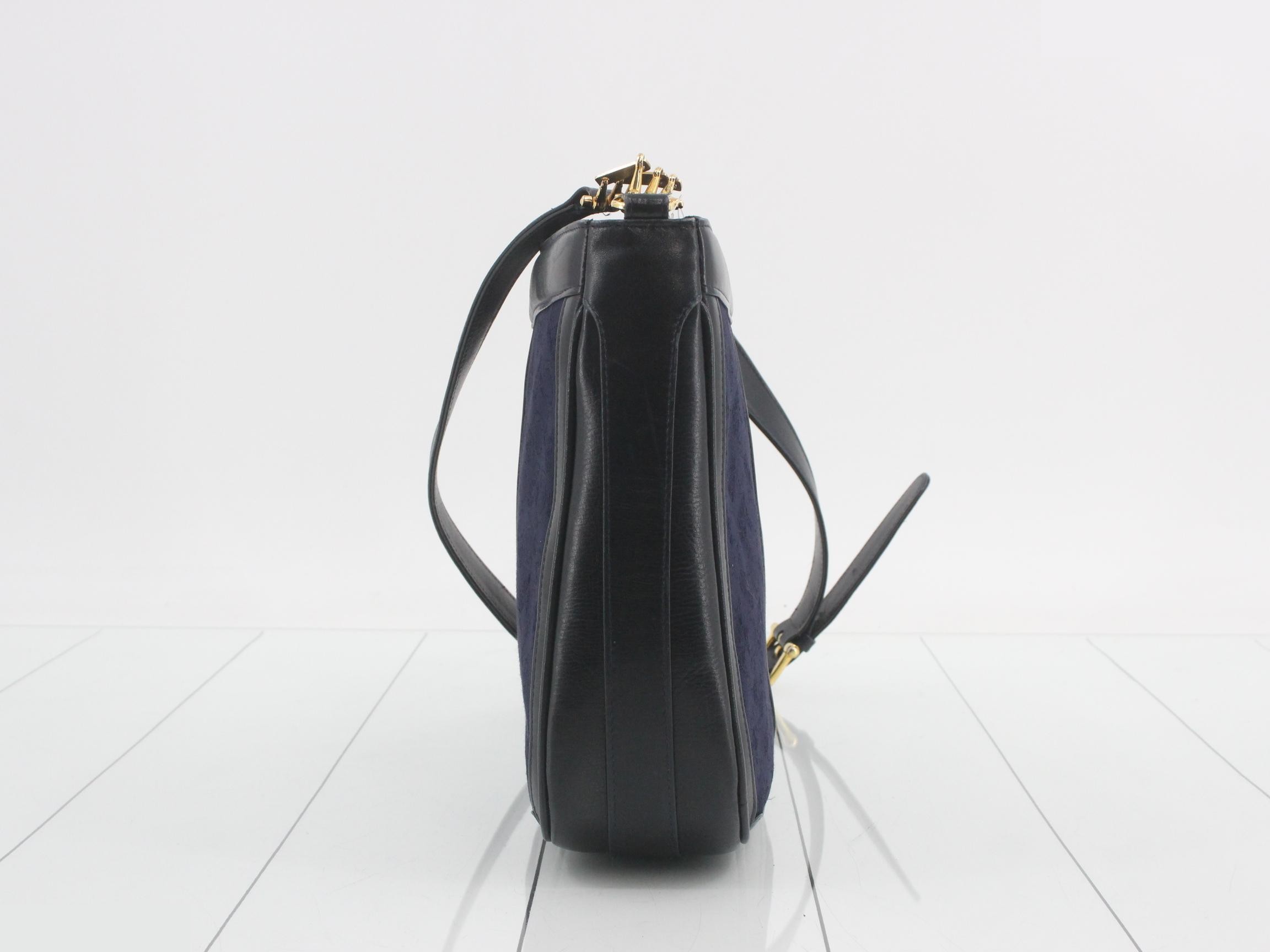 One-shoulder — view 3
