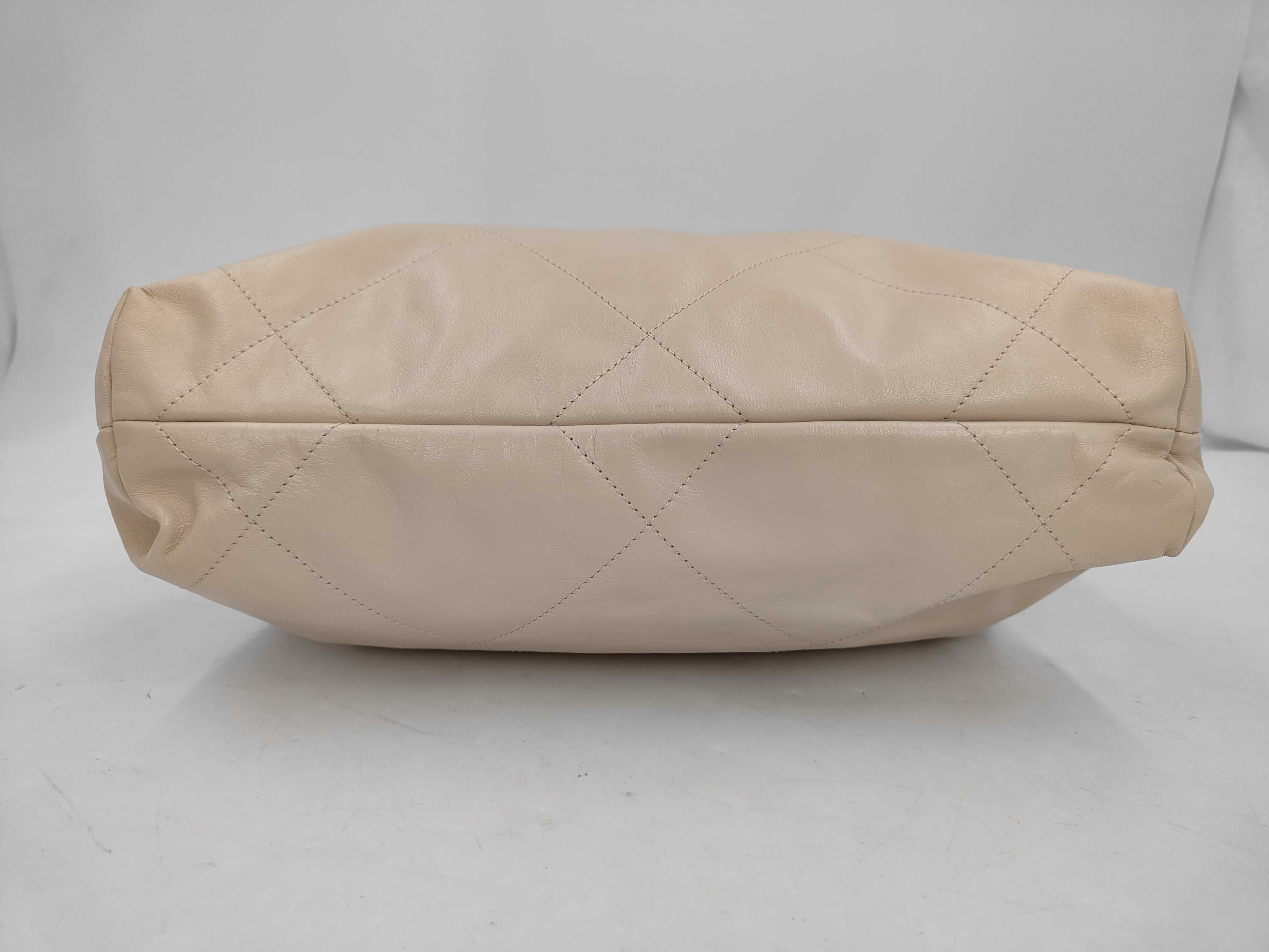 Calfskin Shiny Calfskin Chanel 22 Tote Bag BGE Tote Bag — view 6