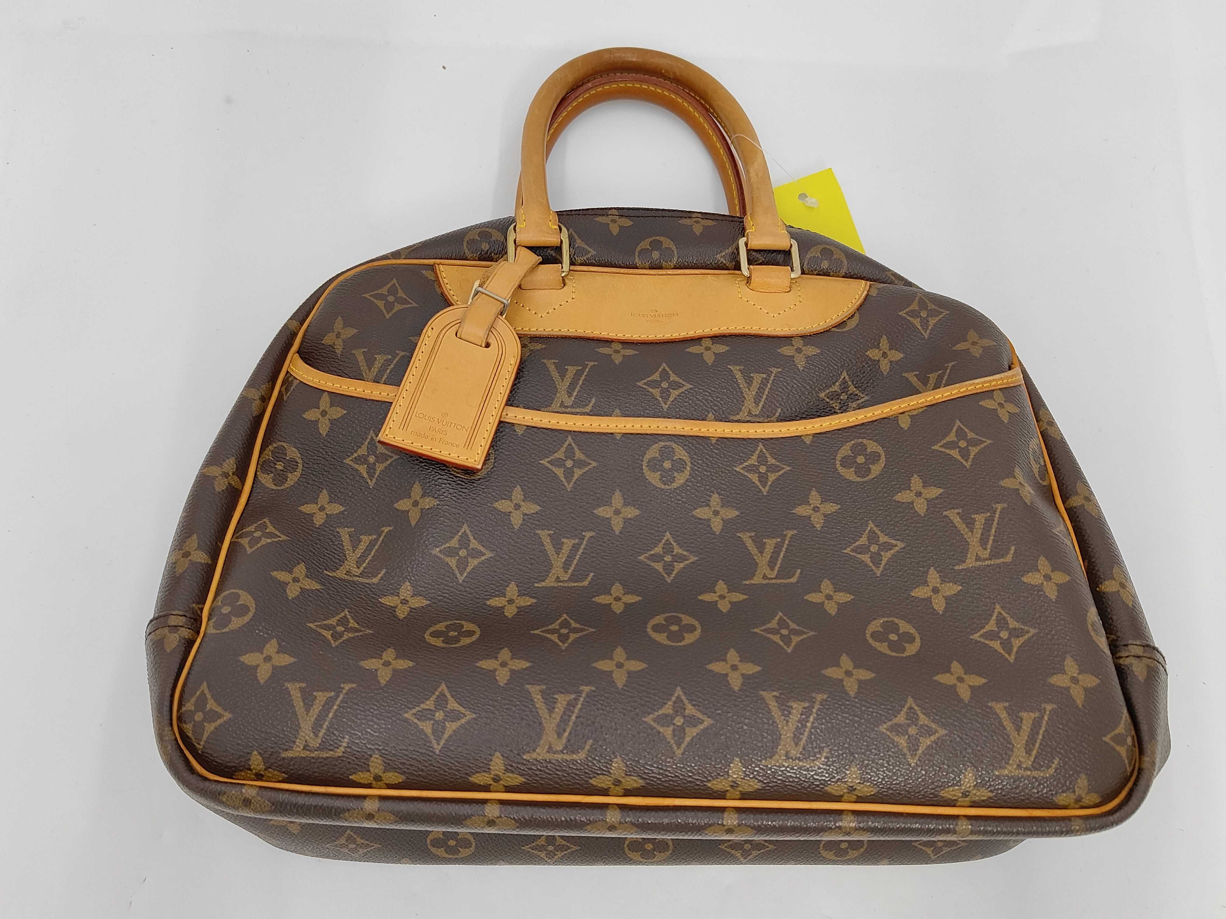 Monogram M47270 Deauville Handbag