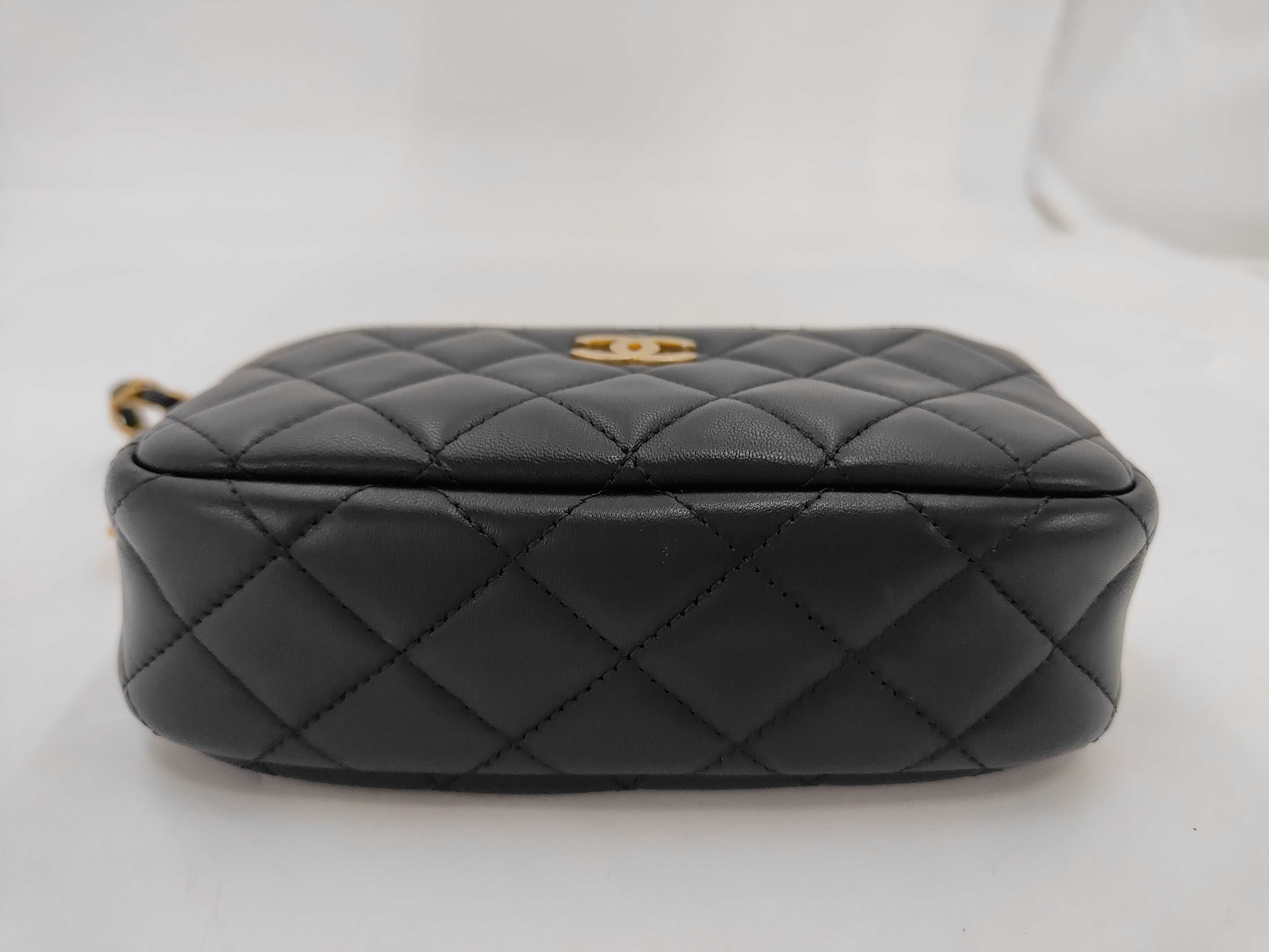 Matelassé Camera Case Chain Shoulder Bag — view 3