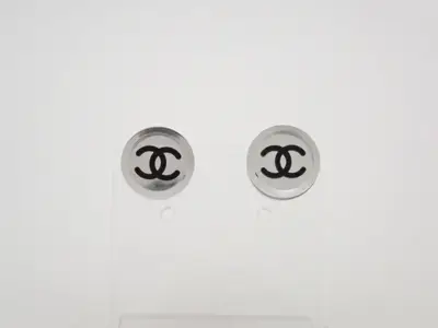 06V Earrings