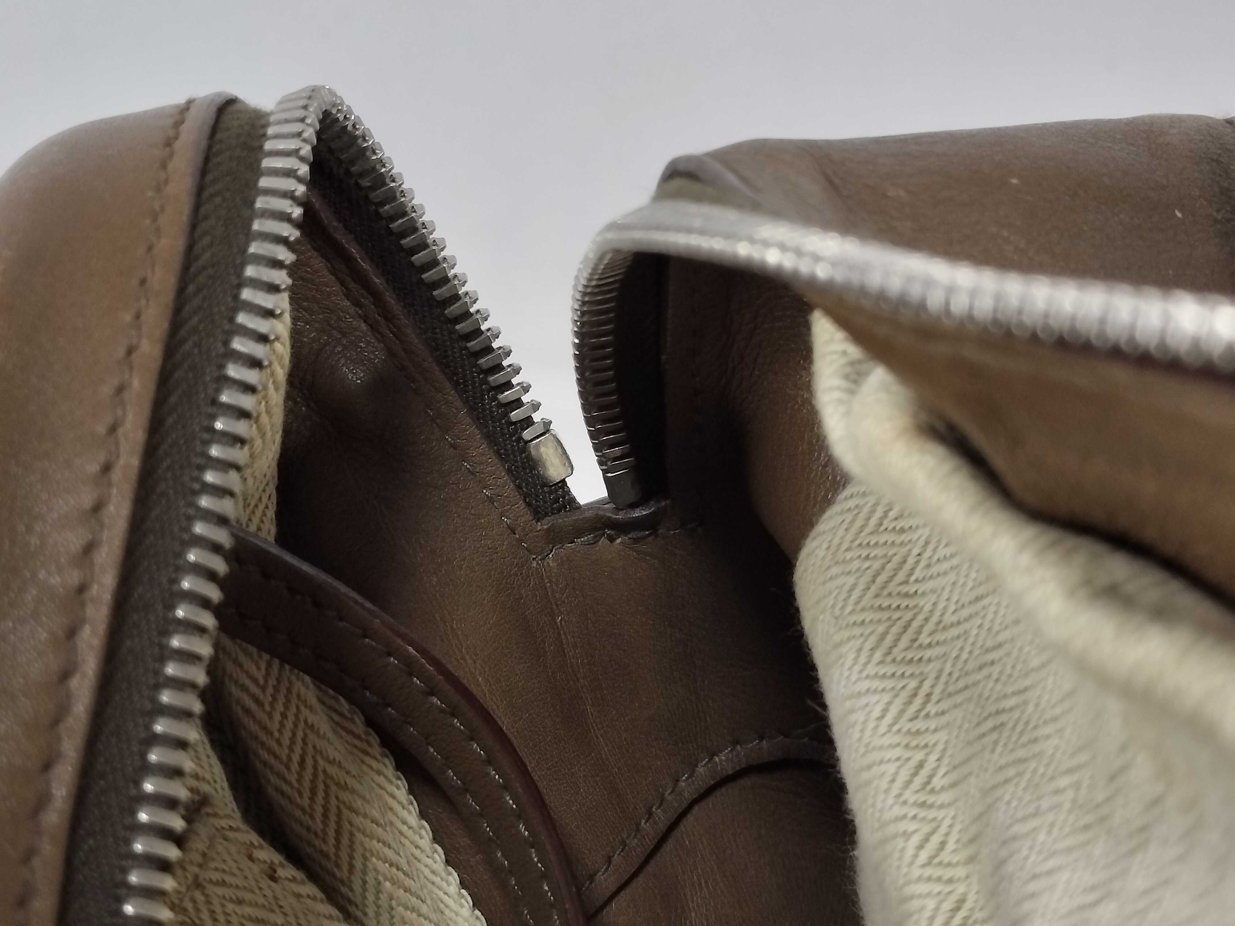 Vanquatriole MM L Shoulder Bag — view 9