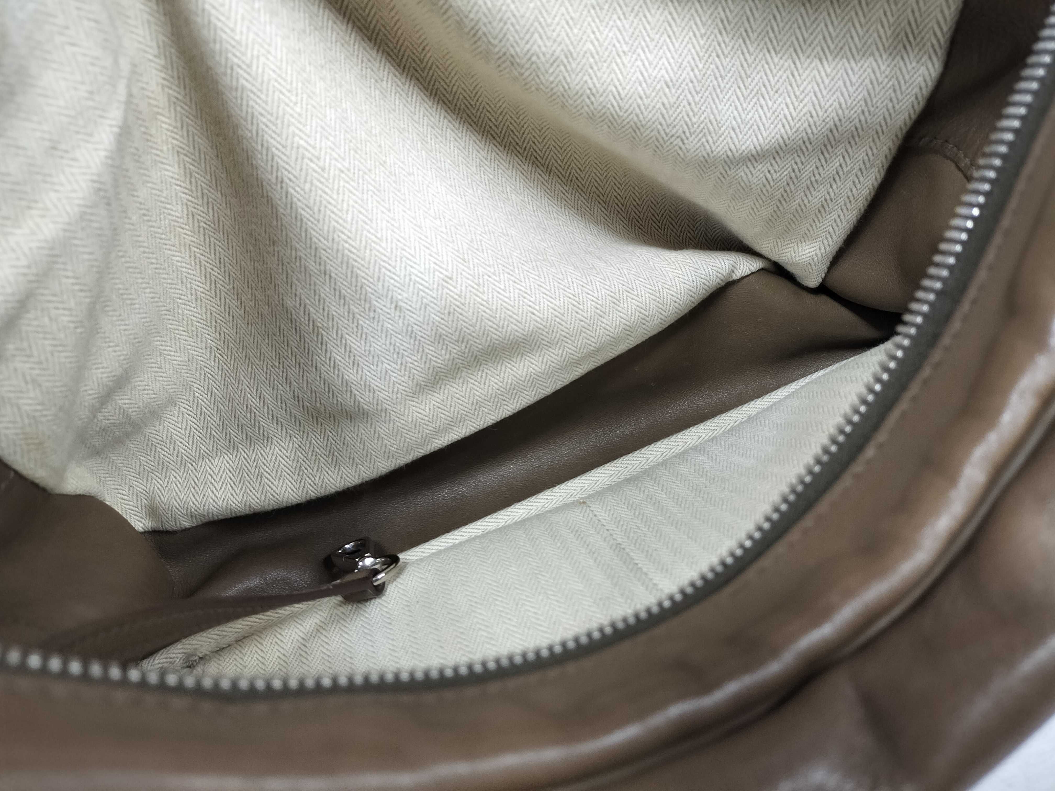 Vanquatriole MM L Shoulder Bag — view 10