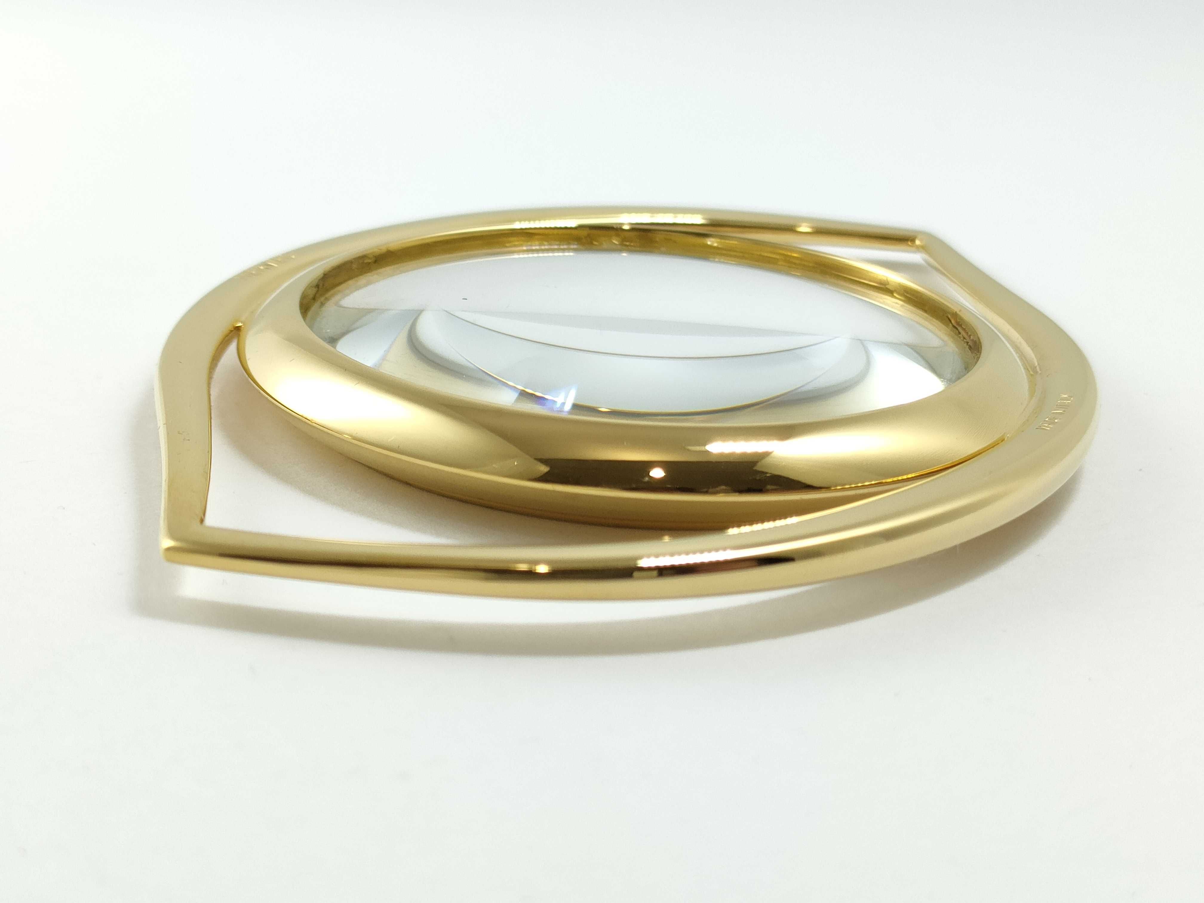 Magnifying Glass, Oeil de Cleopatra (Cleopatra's Eye), and other accessories. — view 6