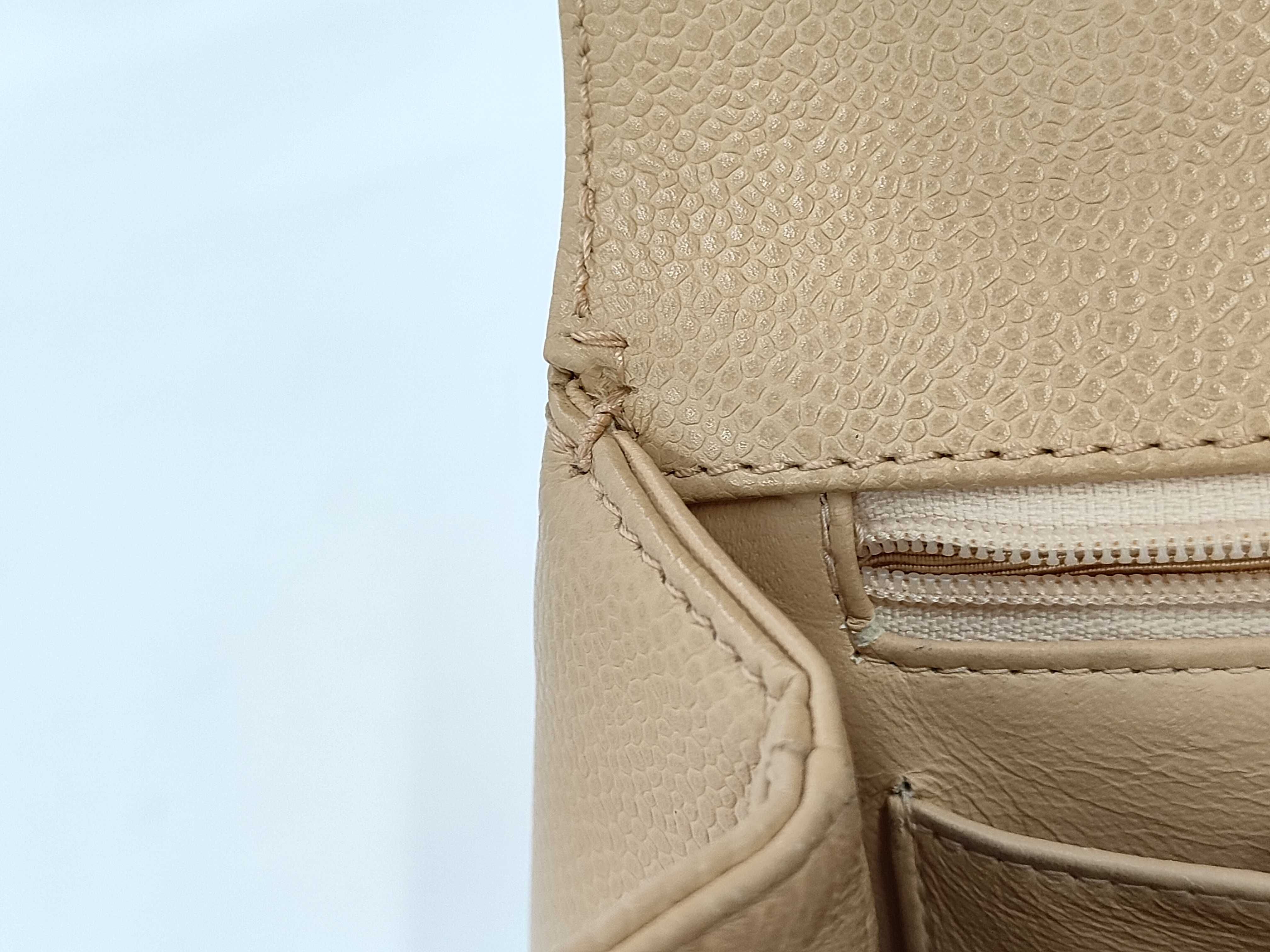 handbag, lambskin, beige. — view 11