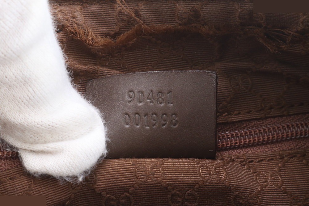 Leather shoulder bag — view 9