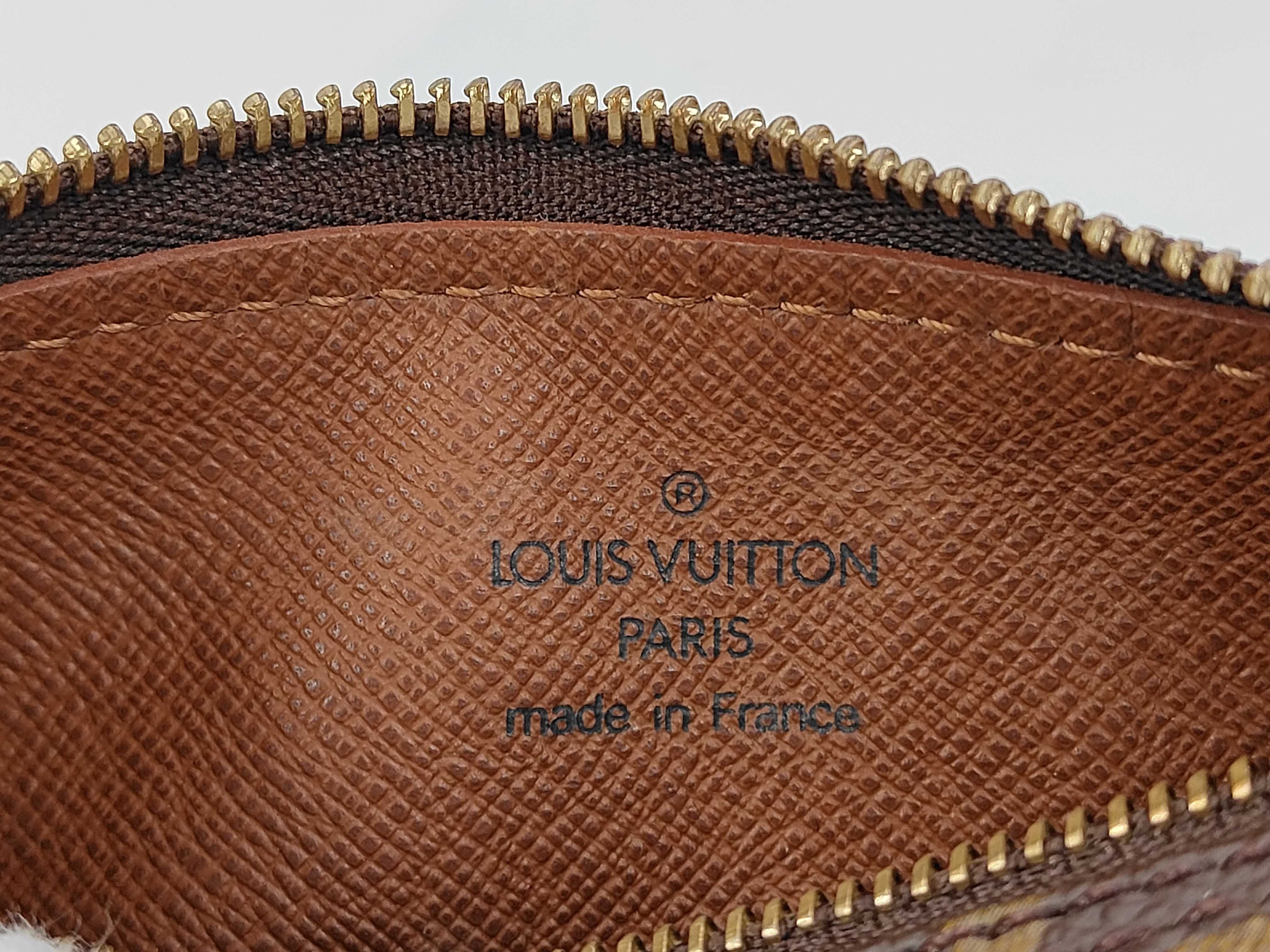 Monogram Louis Vuitton Monogram Papillon attached pouch — view 9