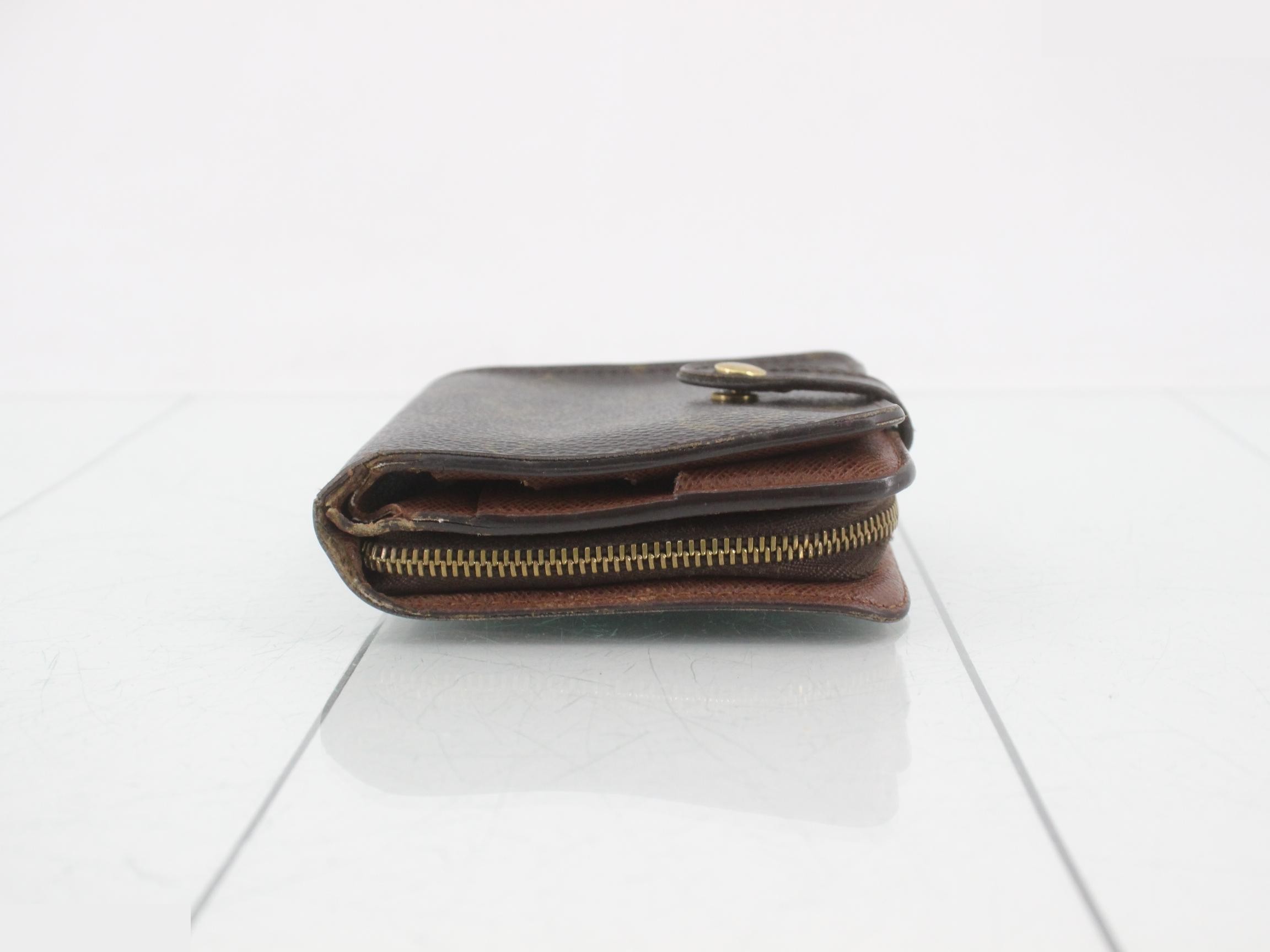 M61667 Compact Zip — view 3