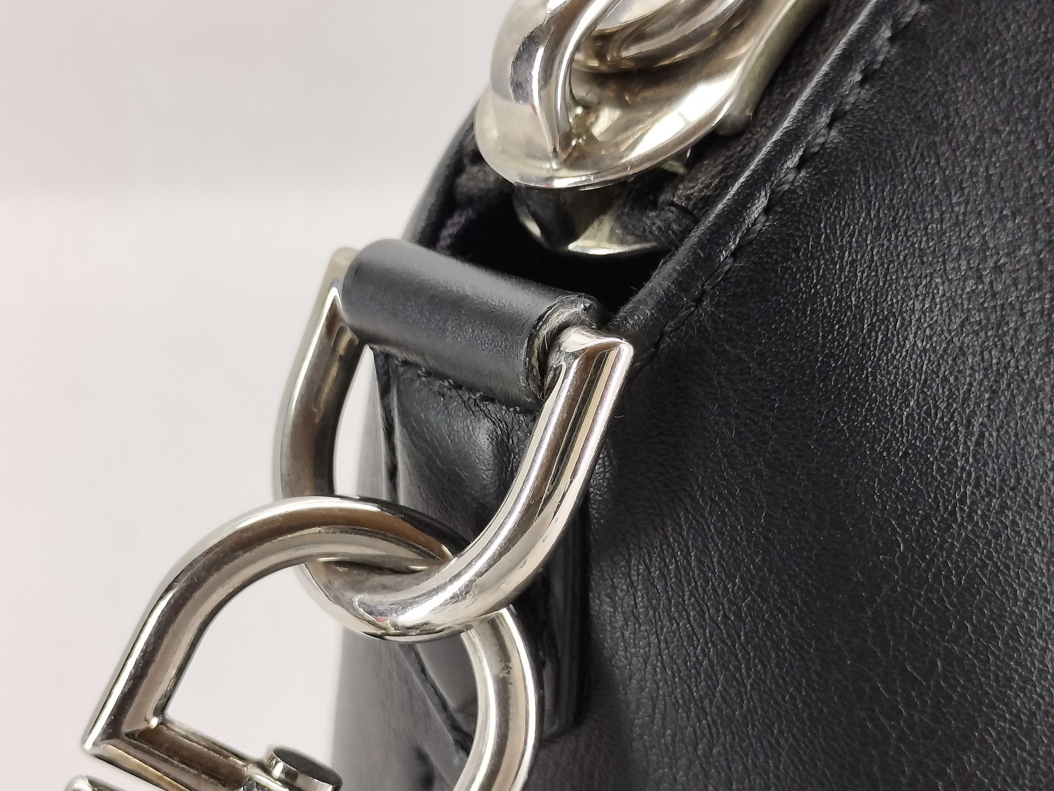 Antigona Shoulder Bag Handbag — view 6