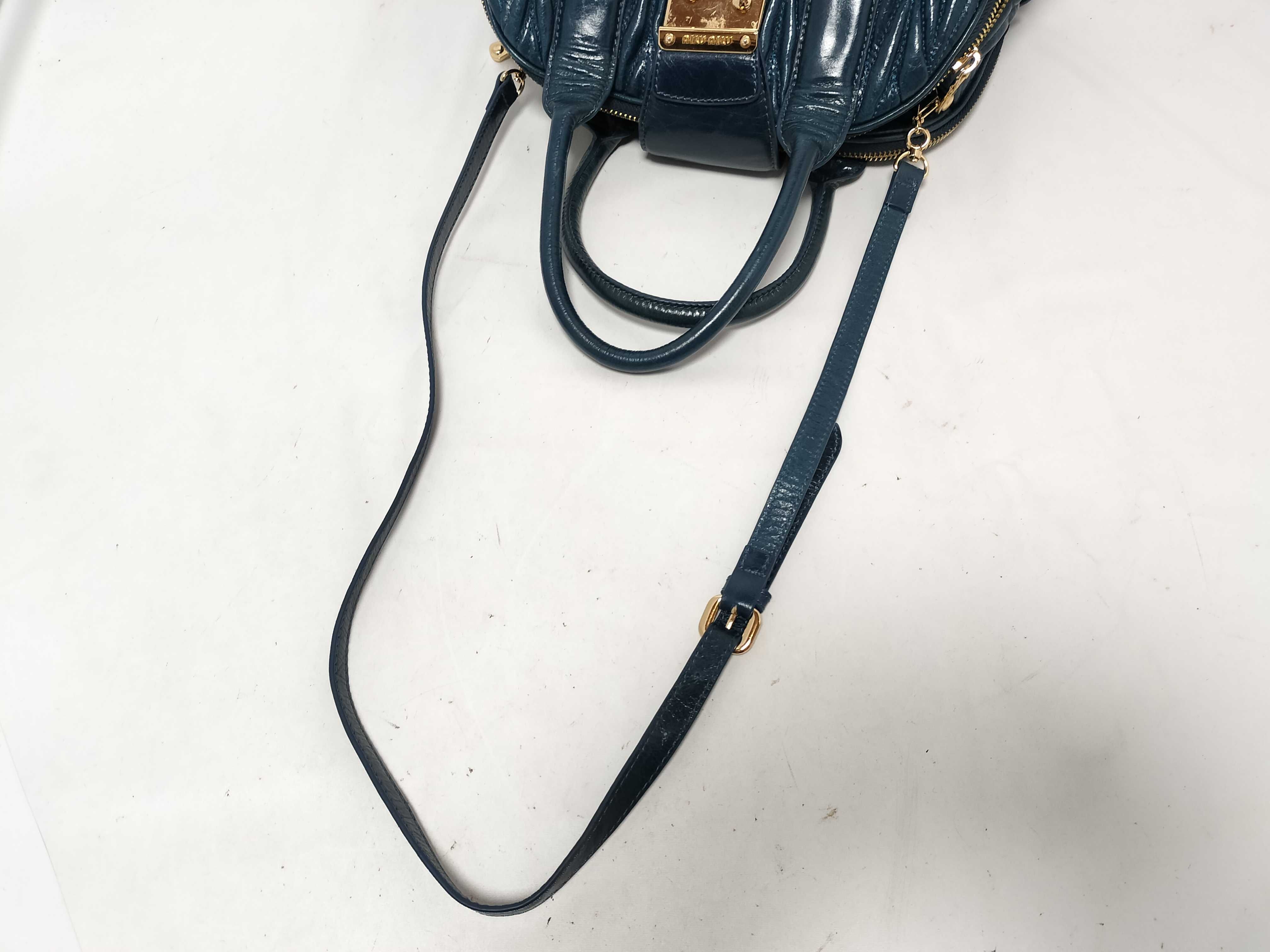 handbag — view 3