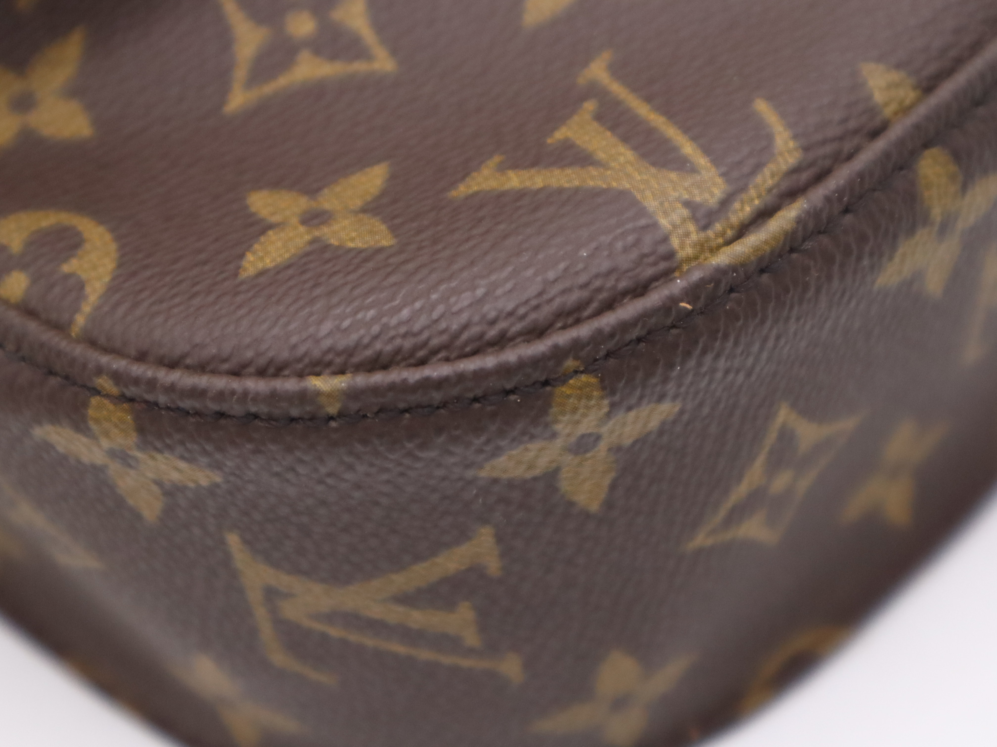 M51242 Monogram Saint Cloud GM Shoulder Bag — view 13