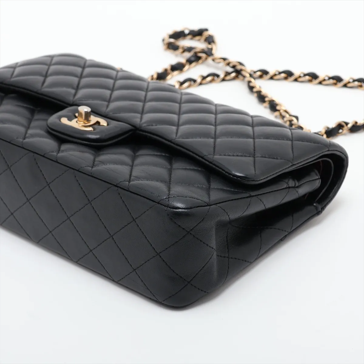 [Individually packaged] Chanel Matelassé 25 Lambskin Double Flap Double Chain Bag, Black with Gold Hardware, 20181999, Serial Number in the 20s, A01112 — view 3
