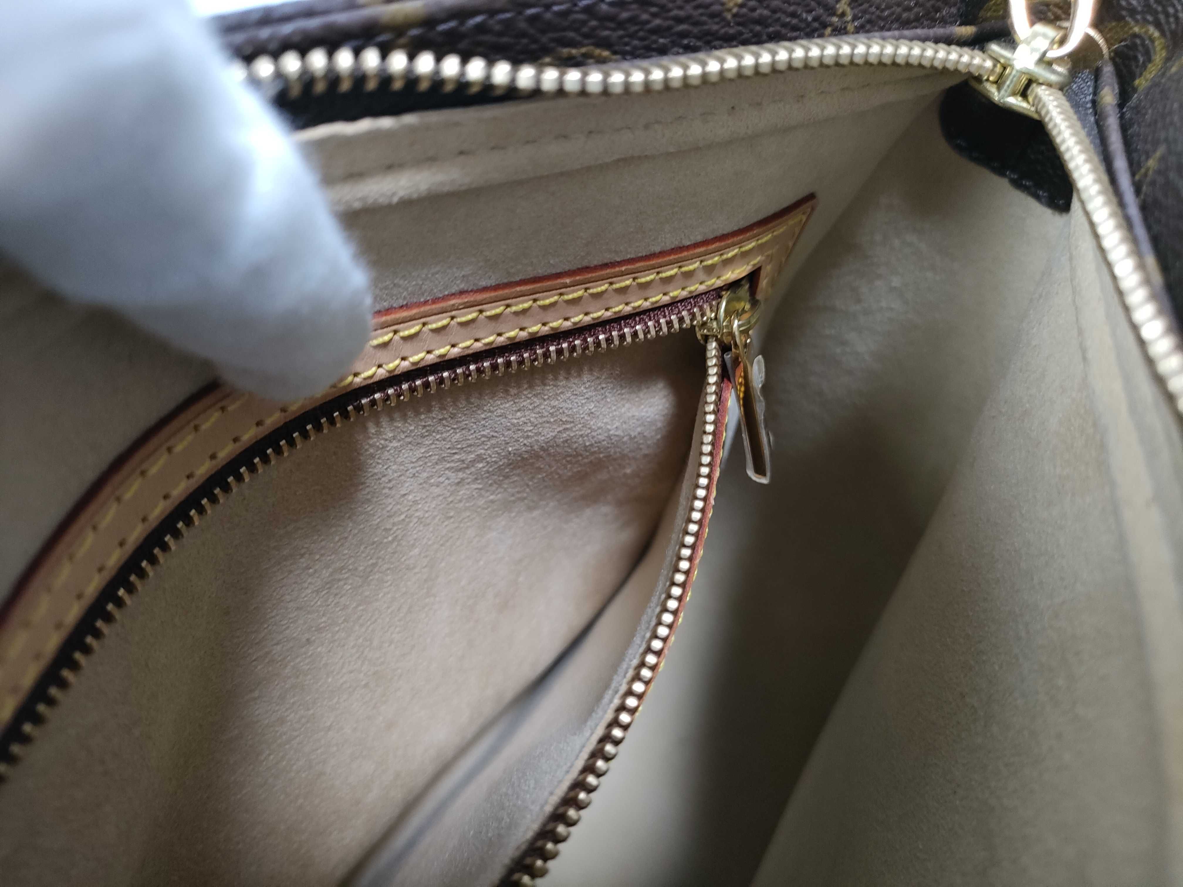 Monogram Looping MM FL0042 One-Shoulder Bag — view 12