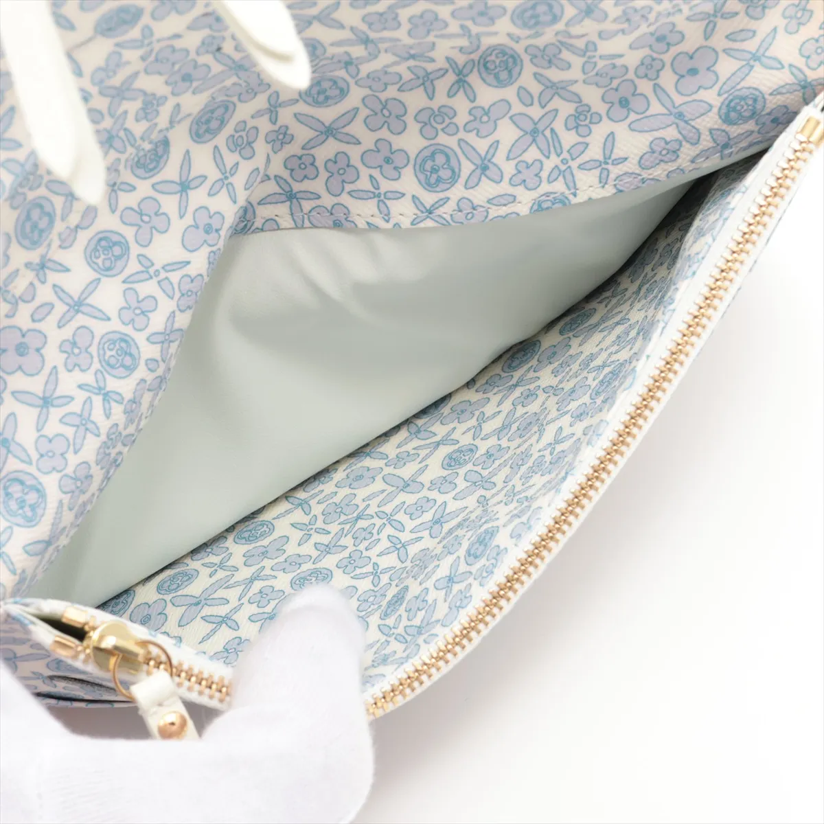 Monogram Fleurie Portefeuille Insolite M60227 CA0180 Blue x Brown Round Zip Wallet — view 4