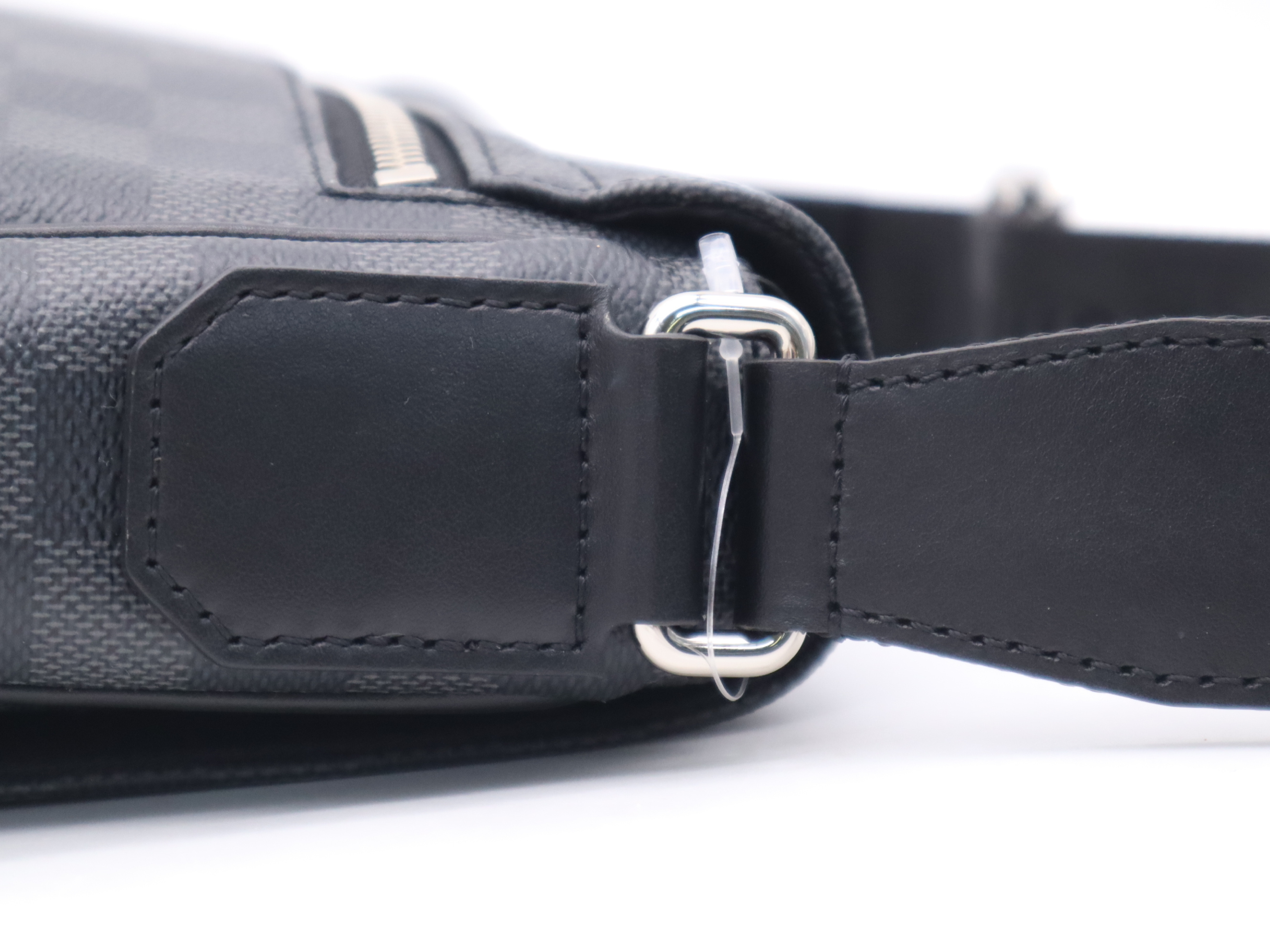 N42710 Graphite District PM NV3 Shoulder Bag with Dust Bag, RFID Tested. — view 8