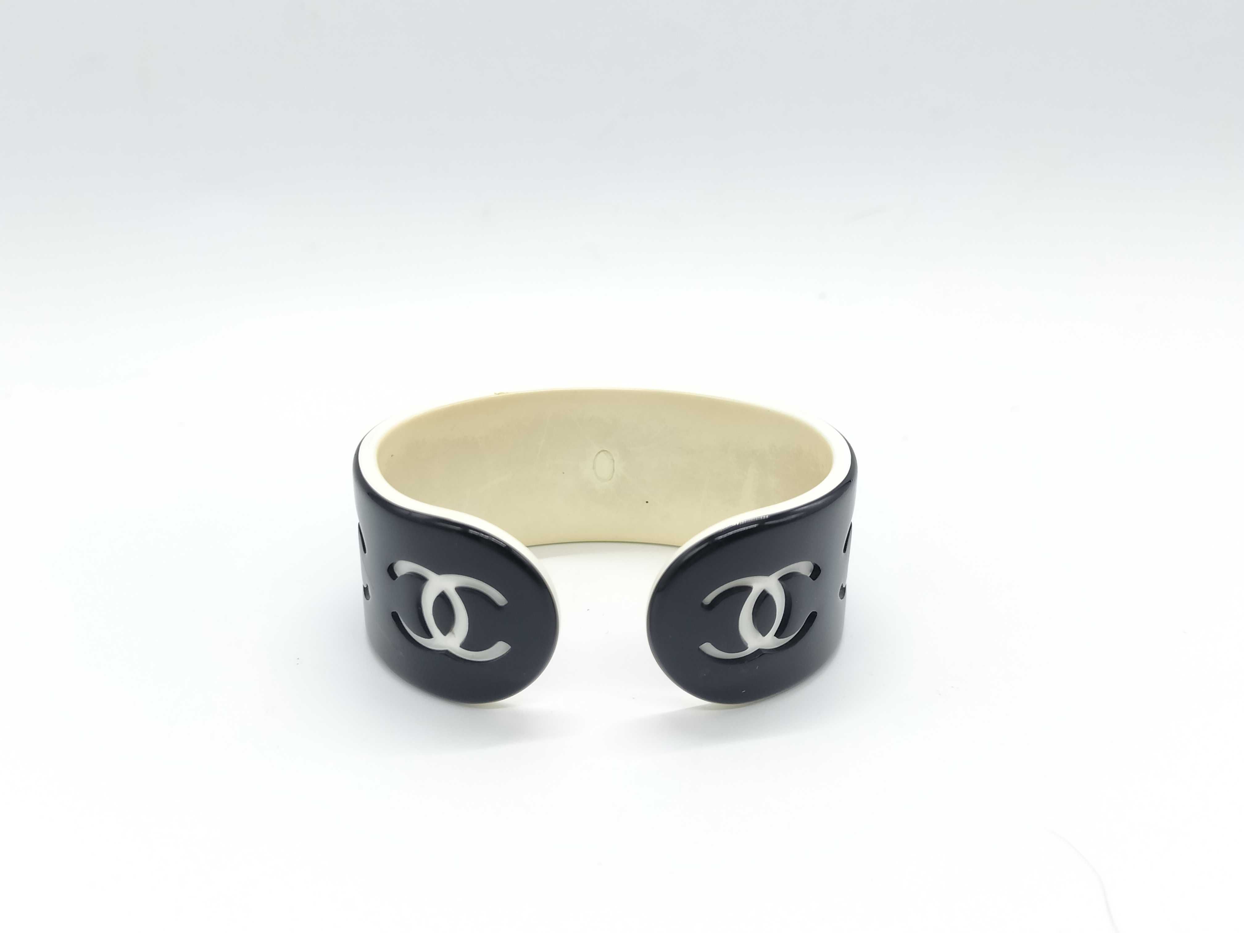 02P Bangle (Logo missing) Bracelet/Bangle — view 2