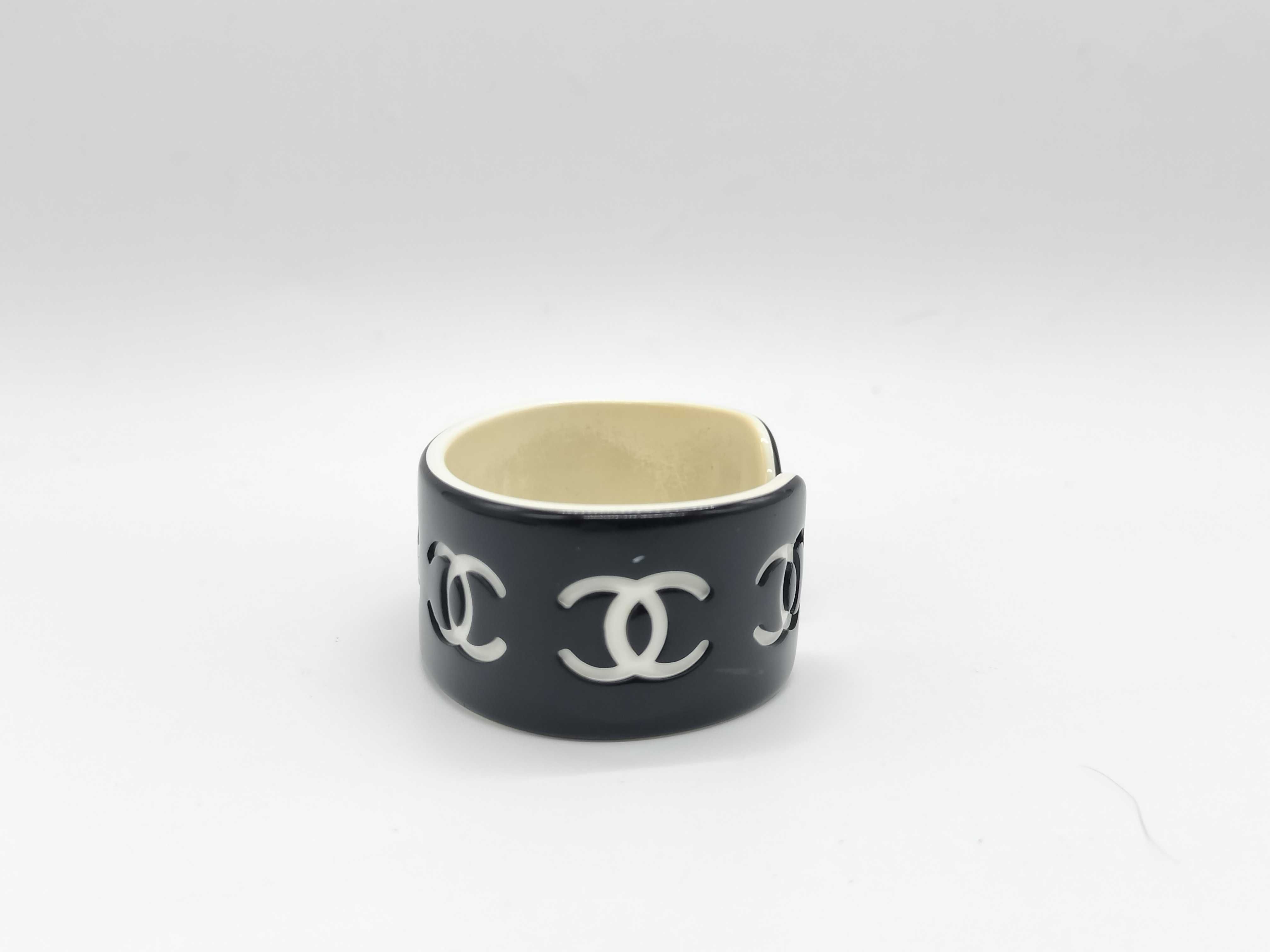 02P Bangle (Logo missing) Bracelet/Bangle — view 3