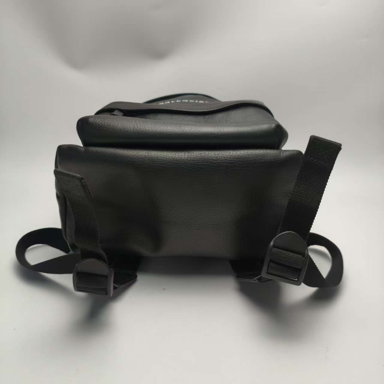 【*Shipped from: China*】BALENCIAGA Leather Backpack — view 5