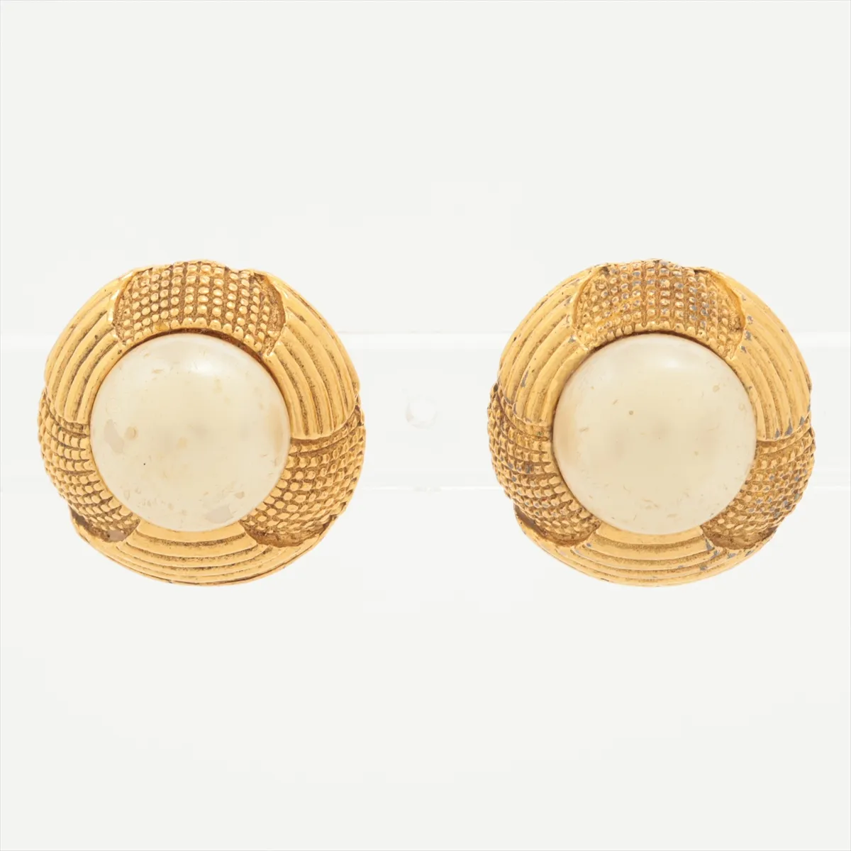 earrings (for both ears) GP x fake pearl gold dents,