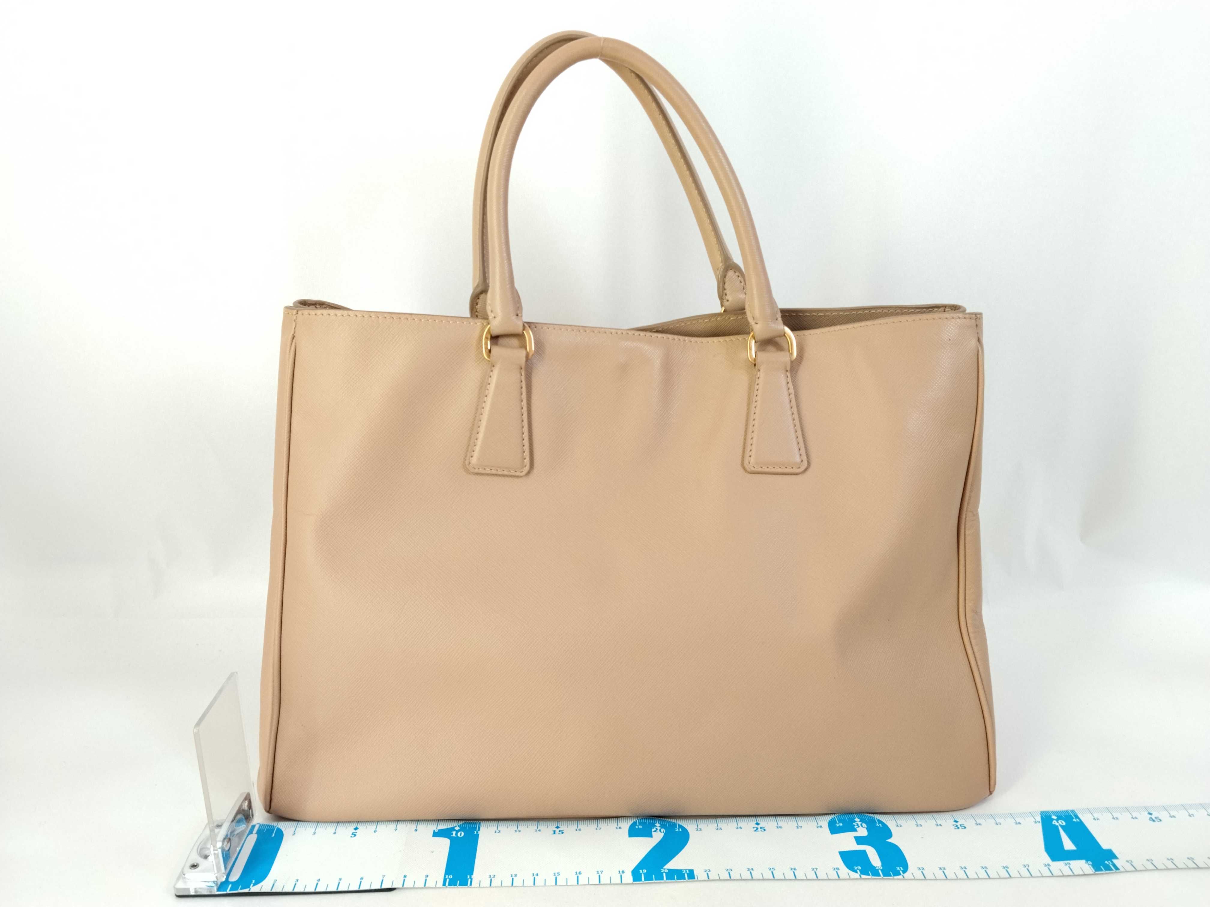 Vitello Saffiano Lux handbag — view 2