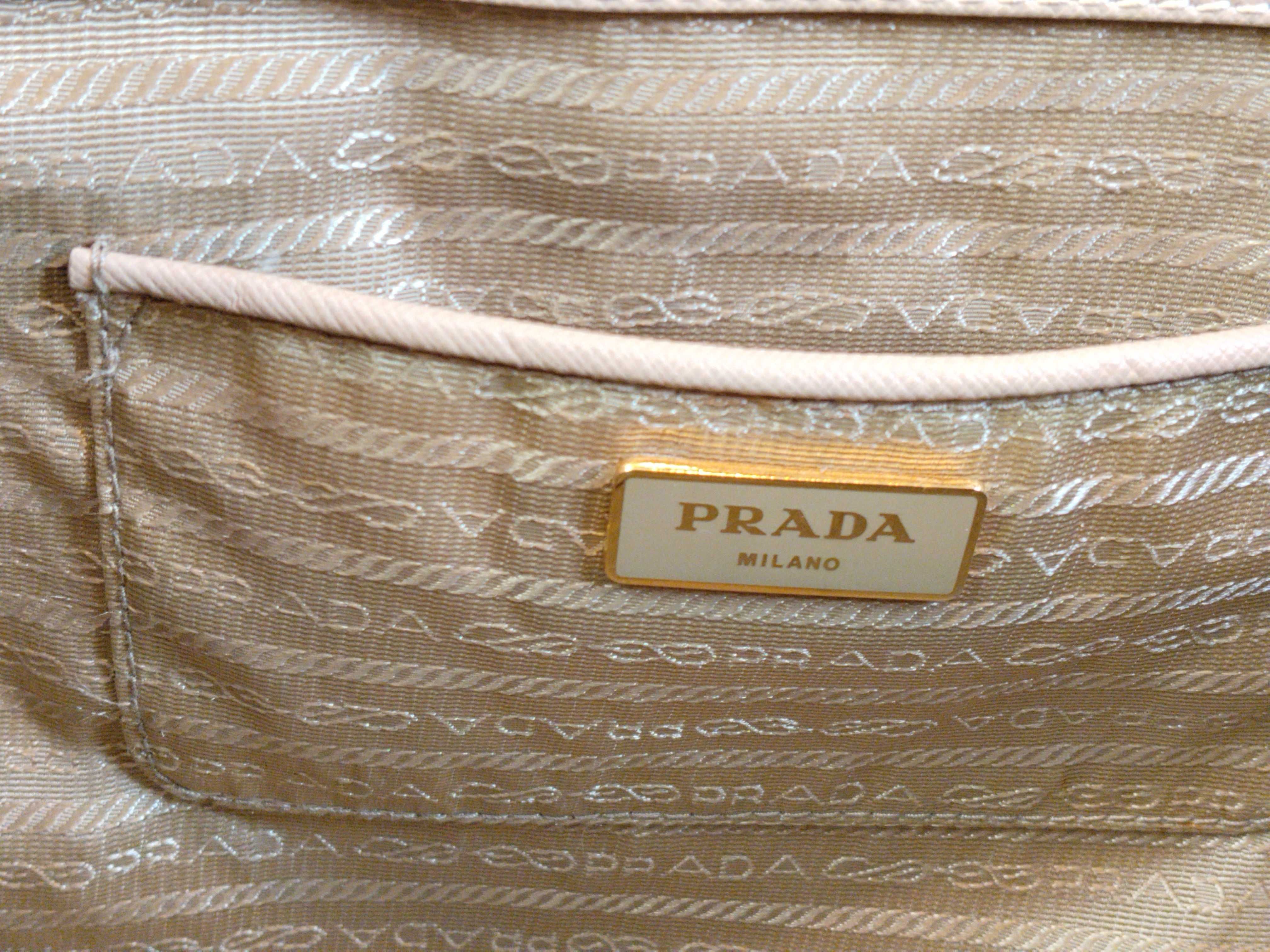 Vitello Saffiano Lux handbag — view 11