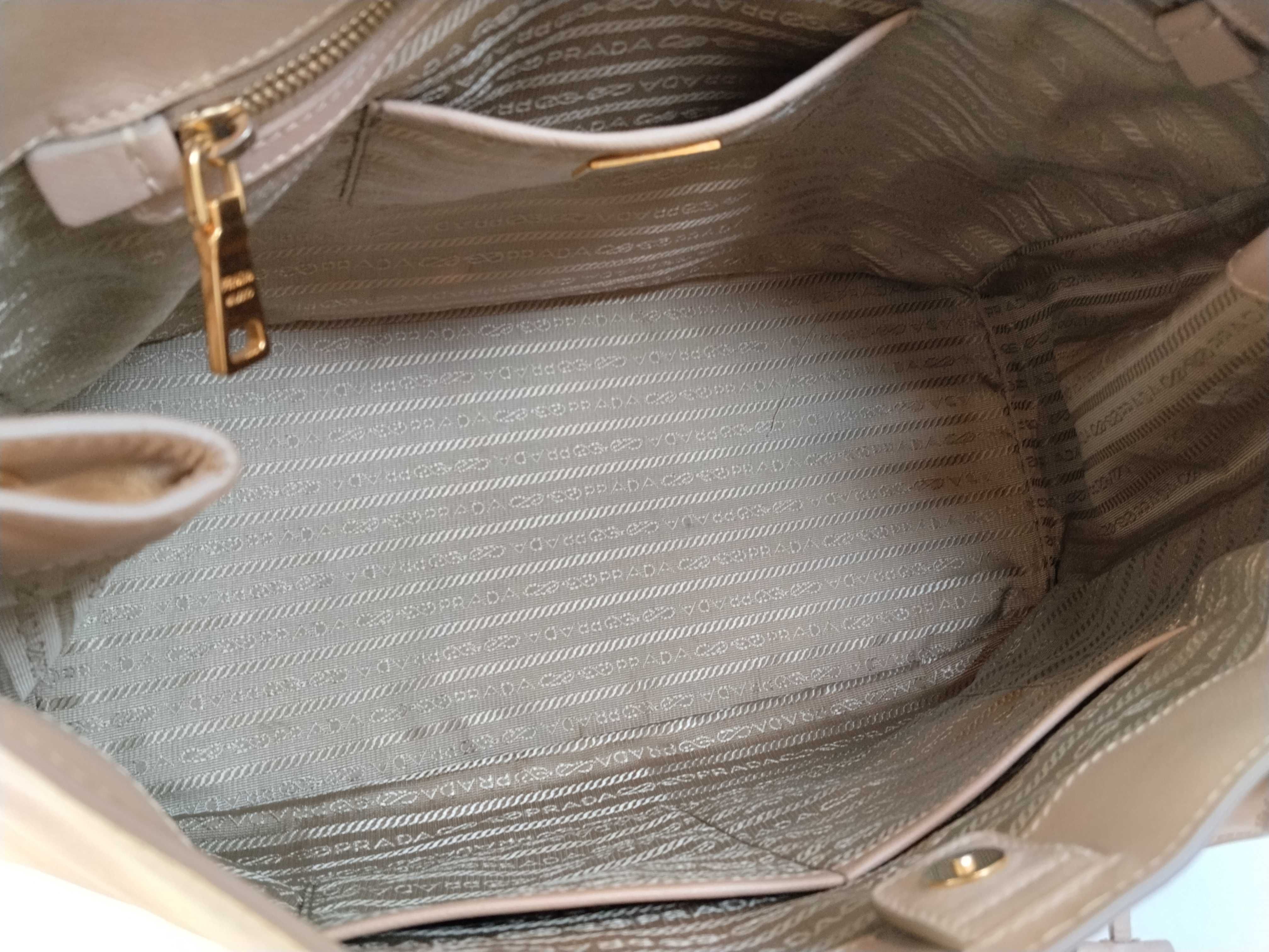 Vitello Saffiano Lux handbag — view 9