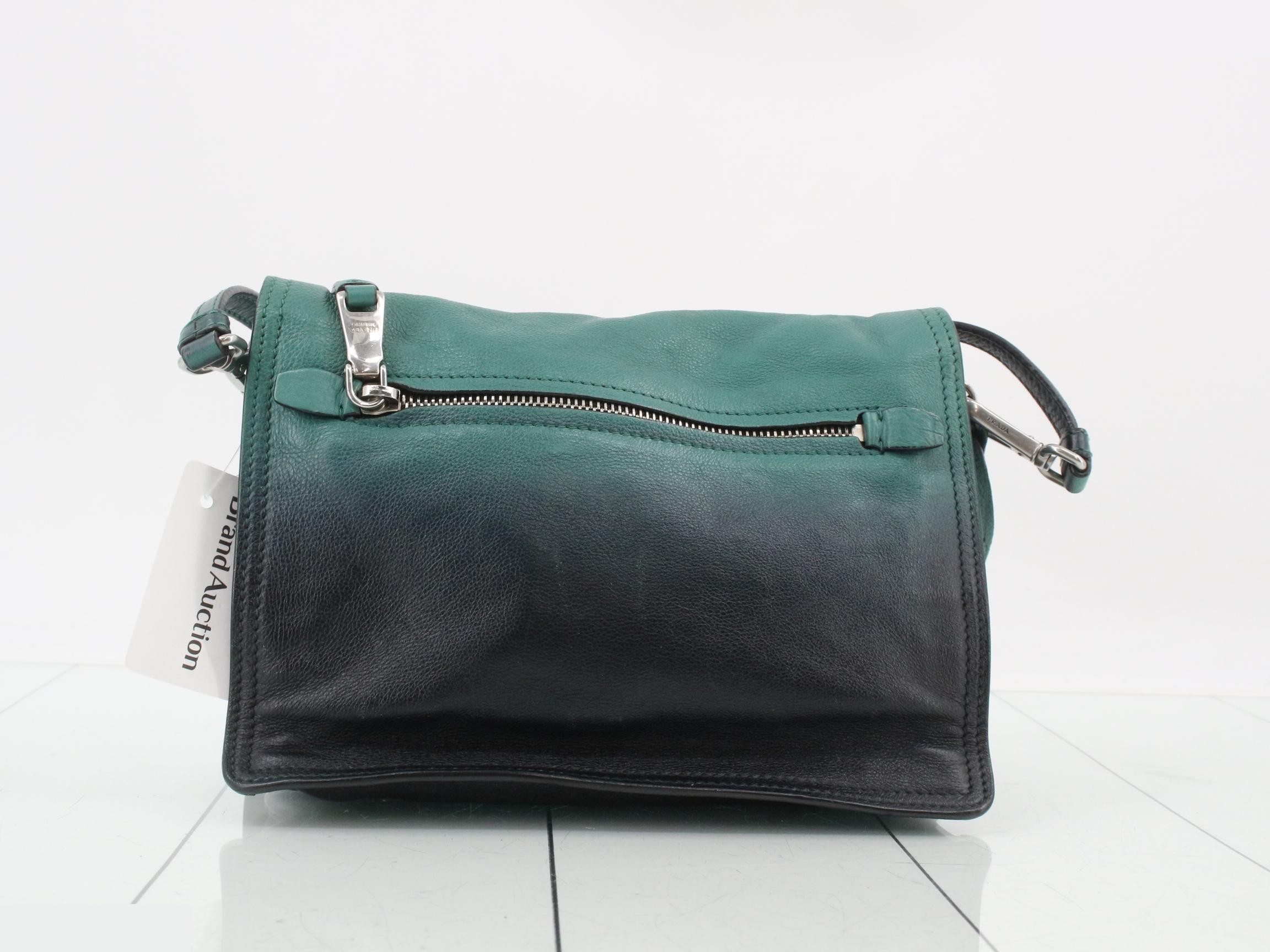 Gradient Green Blue — view 2